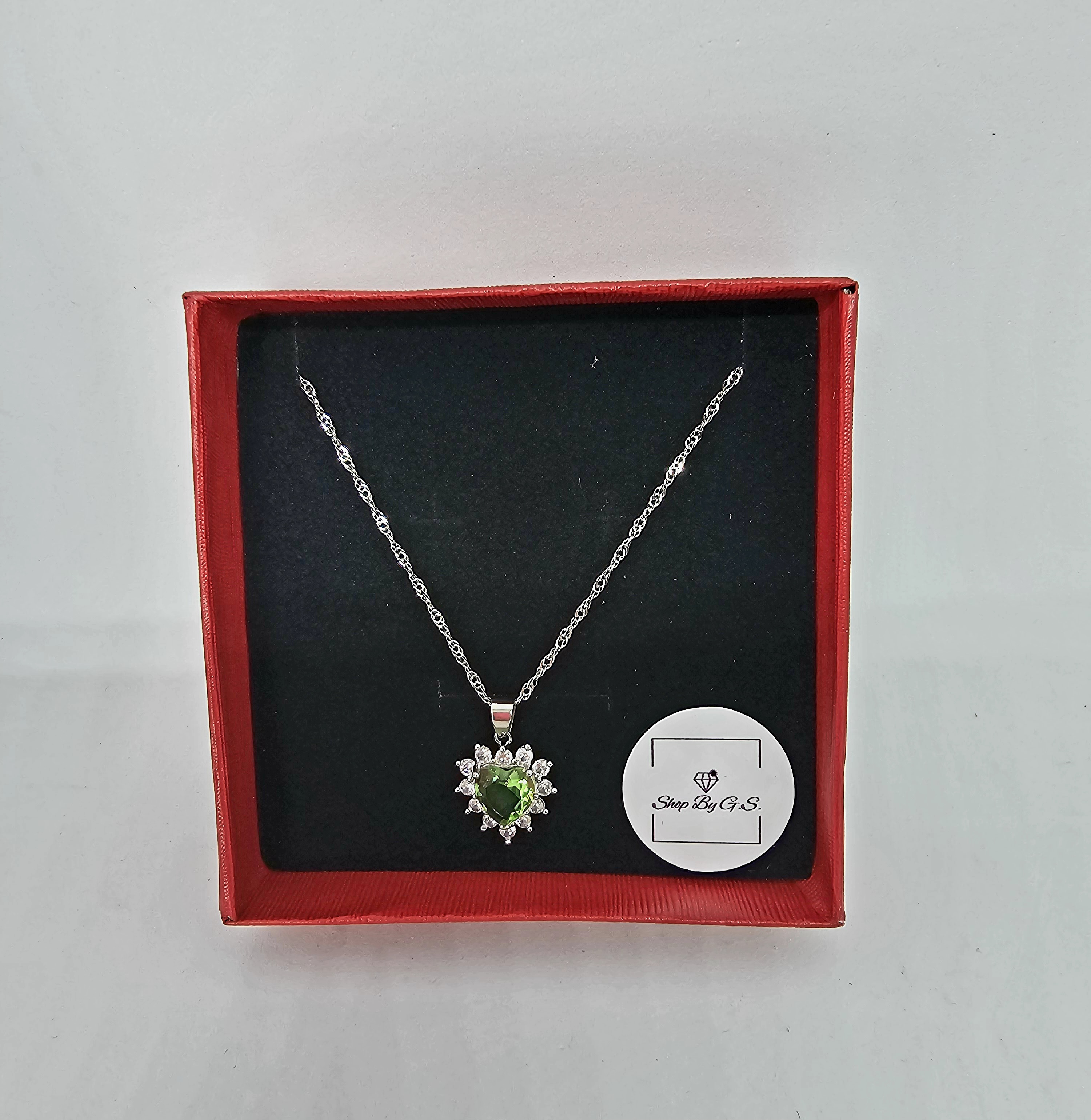 Grandinėlė širdelė su šviesiai žaliu cirkoniu