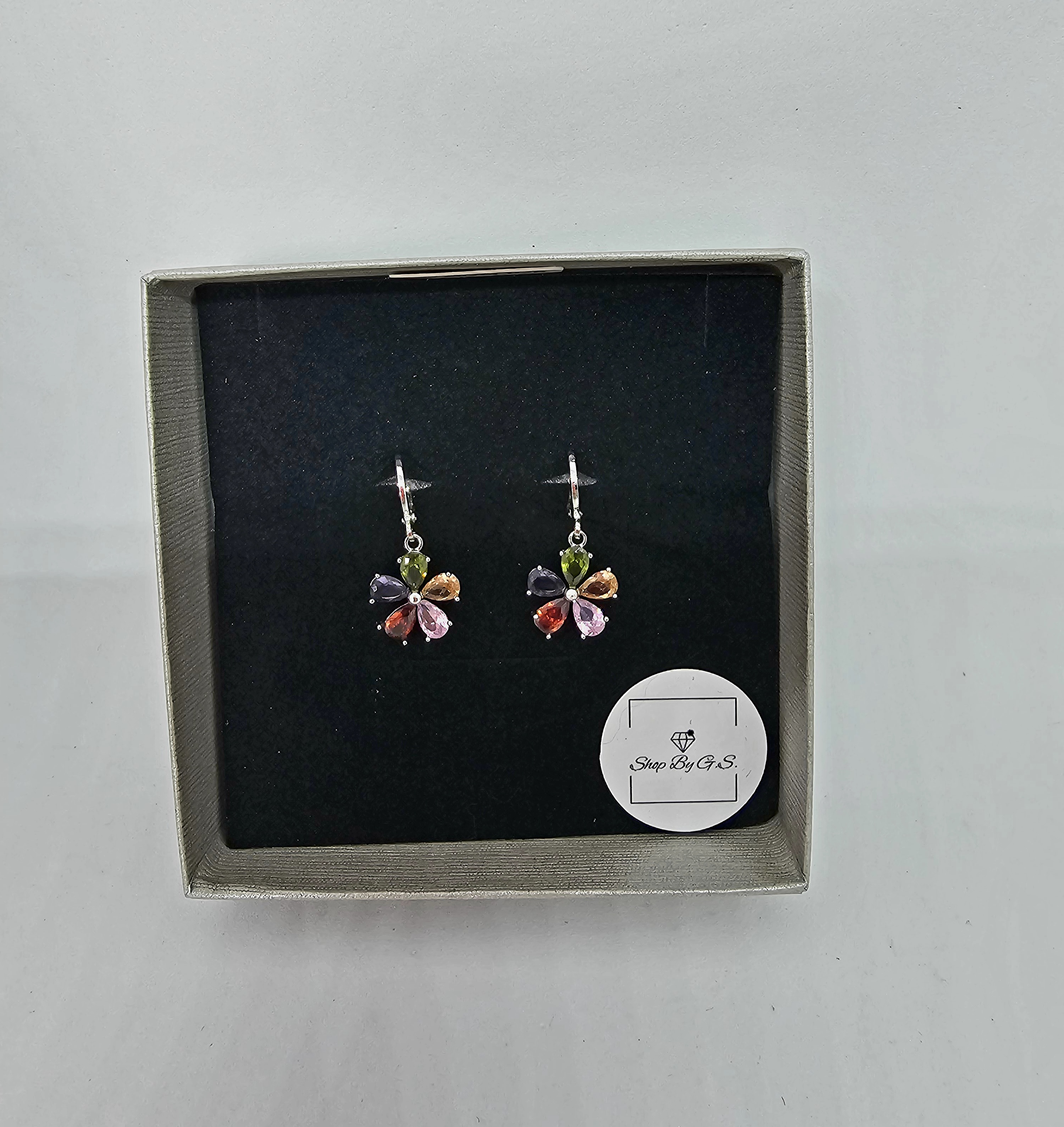 Auskarai gėlės su cirkoniais