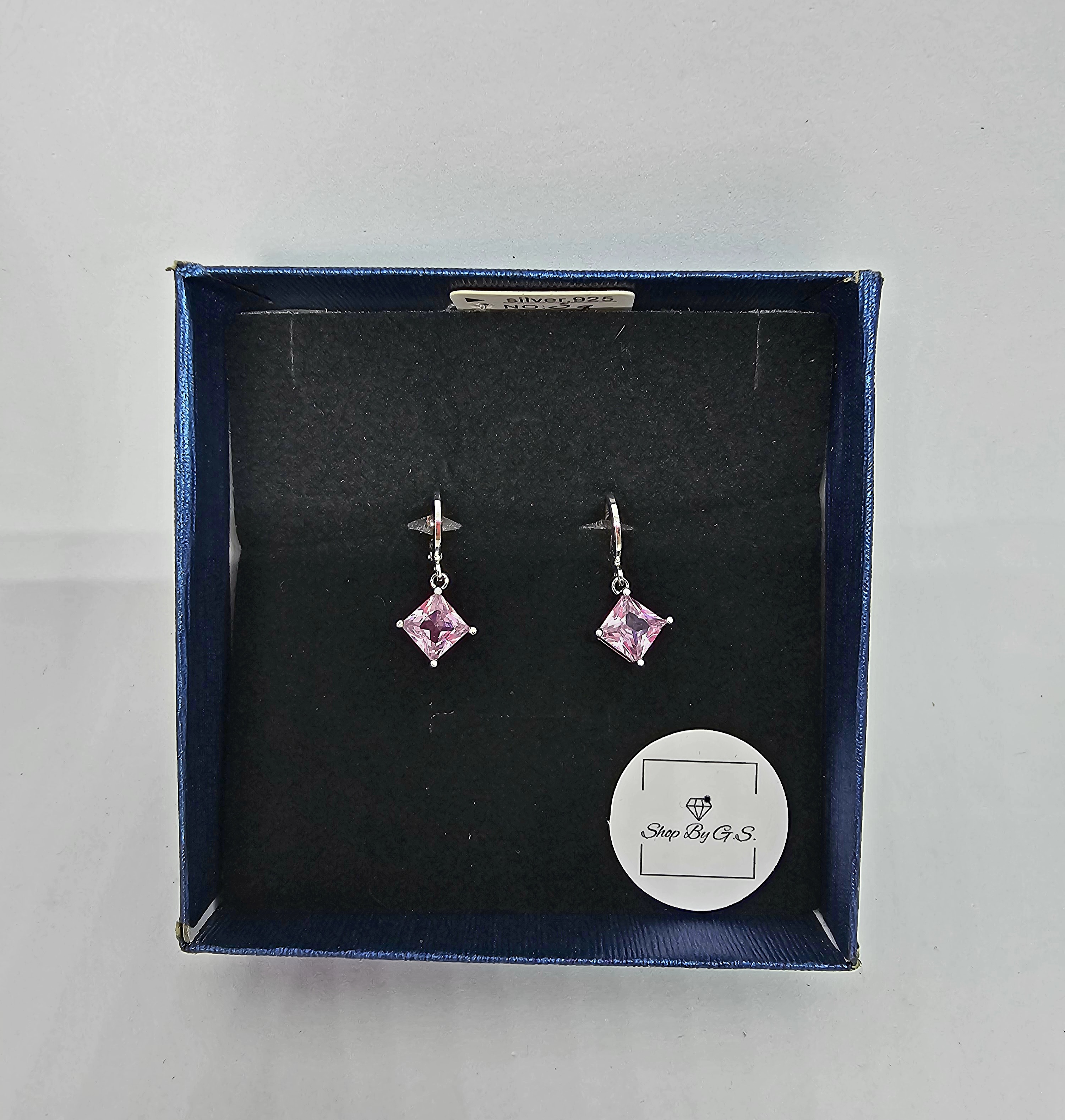 Auskarai kvadratai su rožiniu cirkoniu