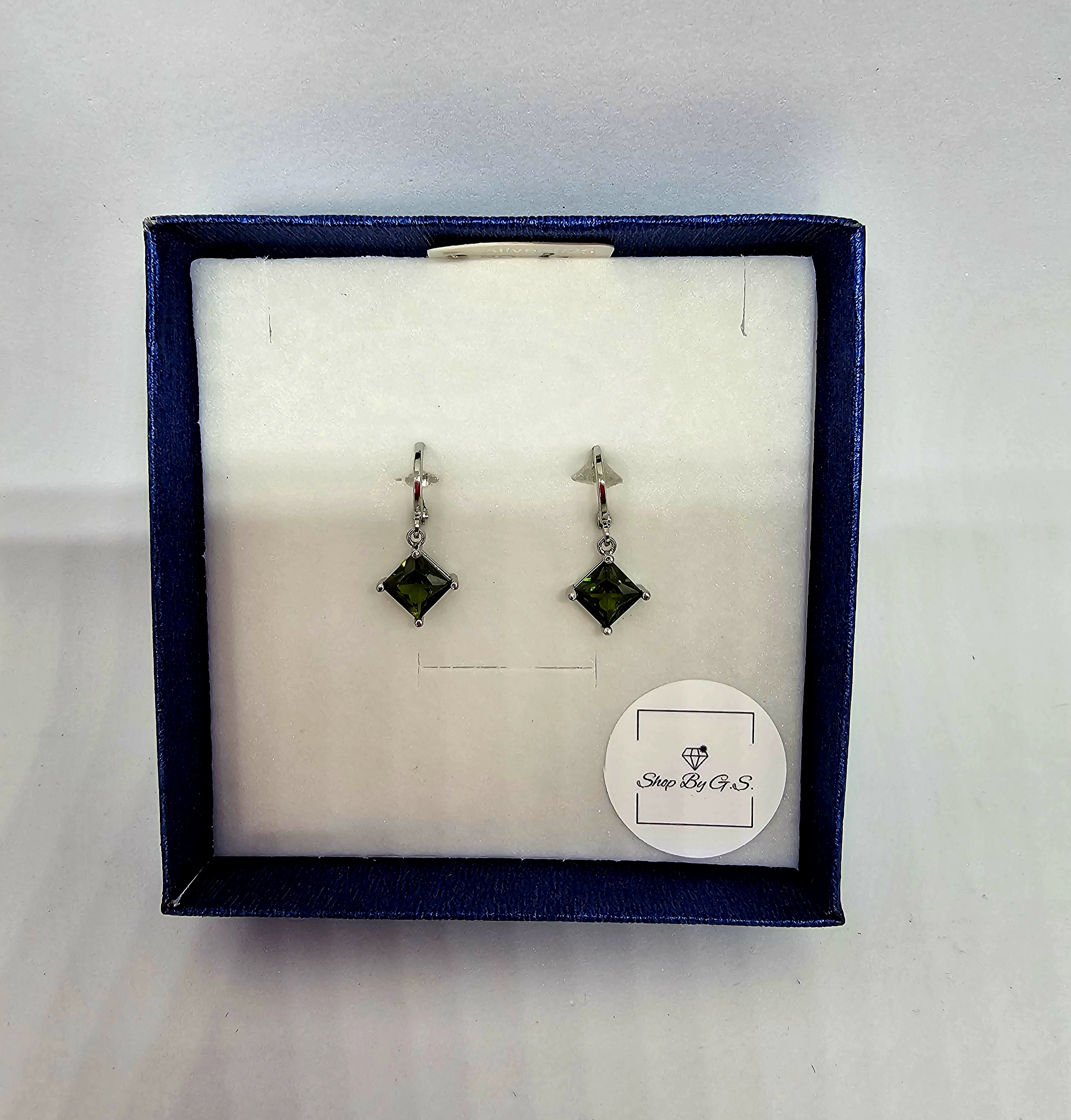 Auskarai kvadratiniai chaki cirkoniai