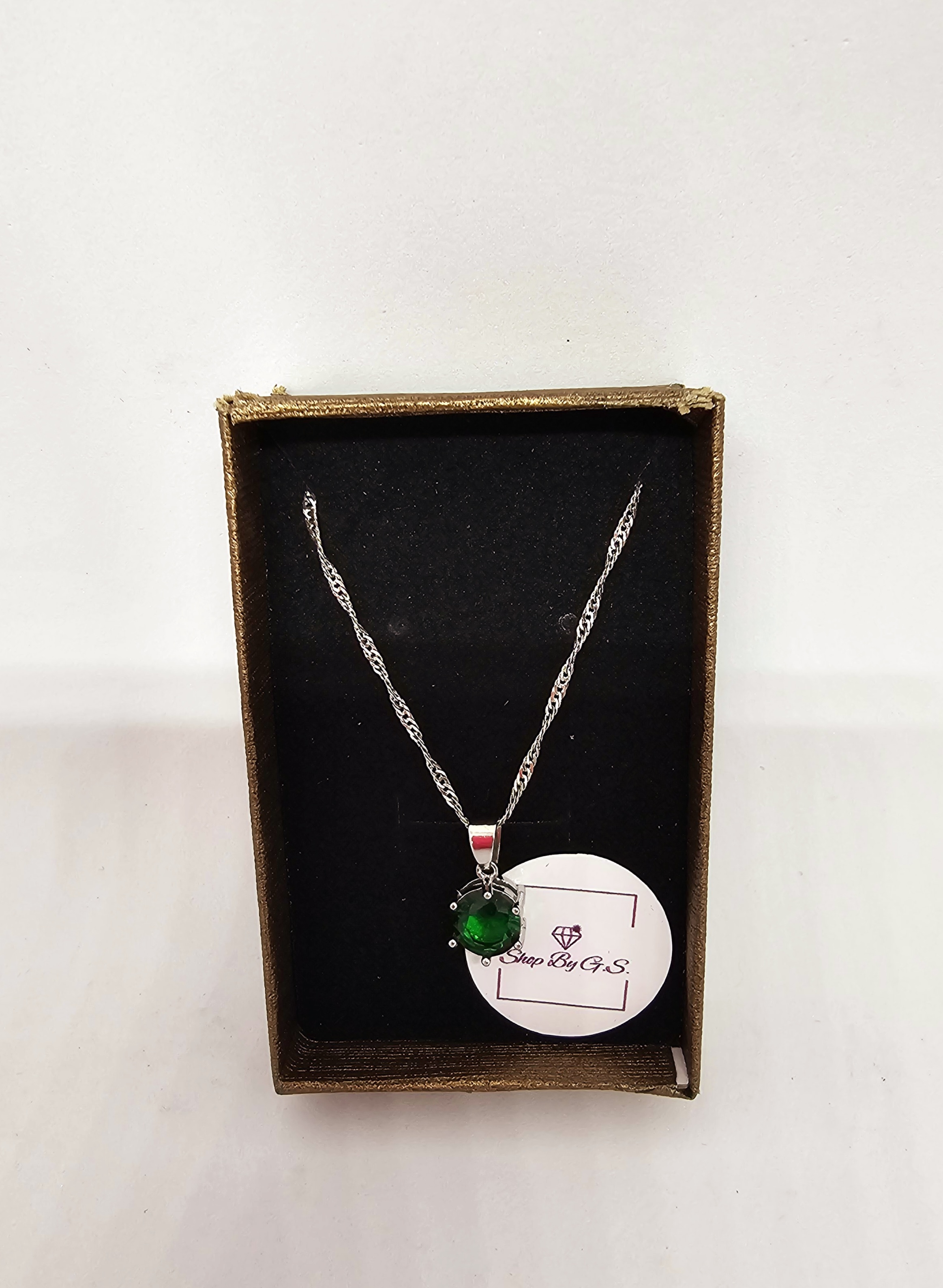 Grandinėlė su žaliu cirkoniu