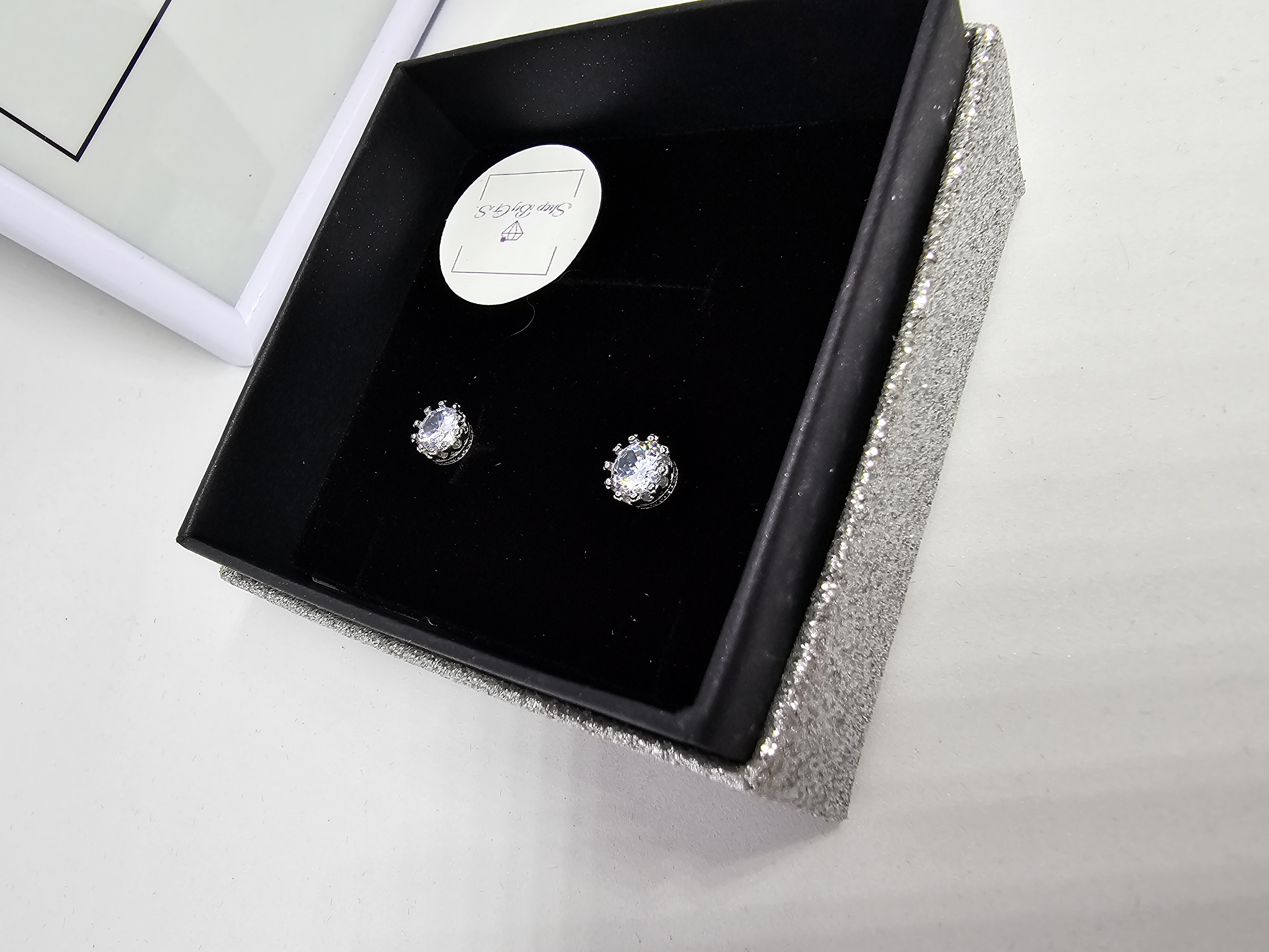 Auskarai - karališkasis cirkonis