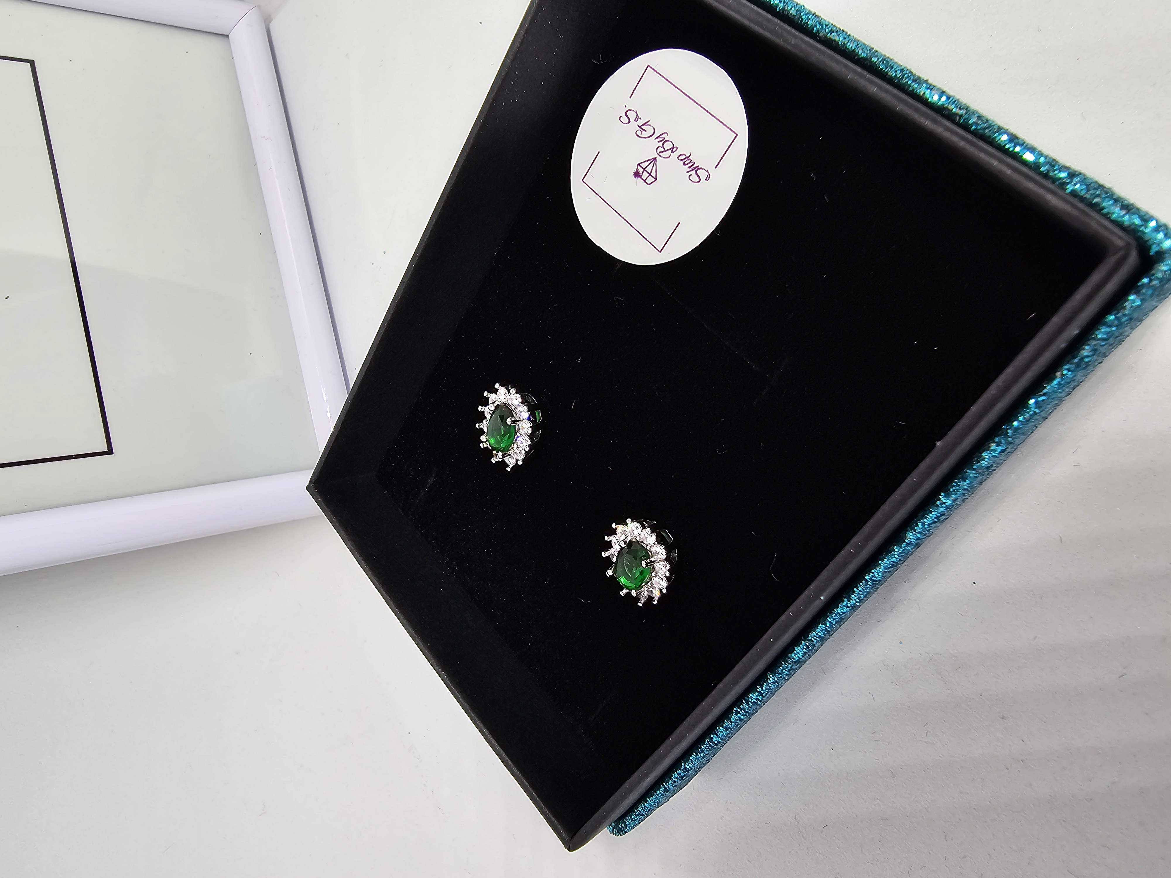 Auskarai mini karališka gėlė su žaliu cirkoniu