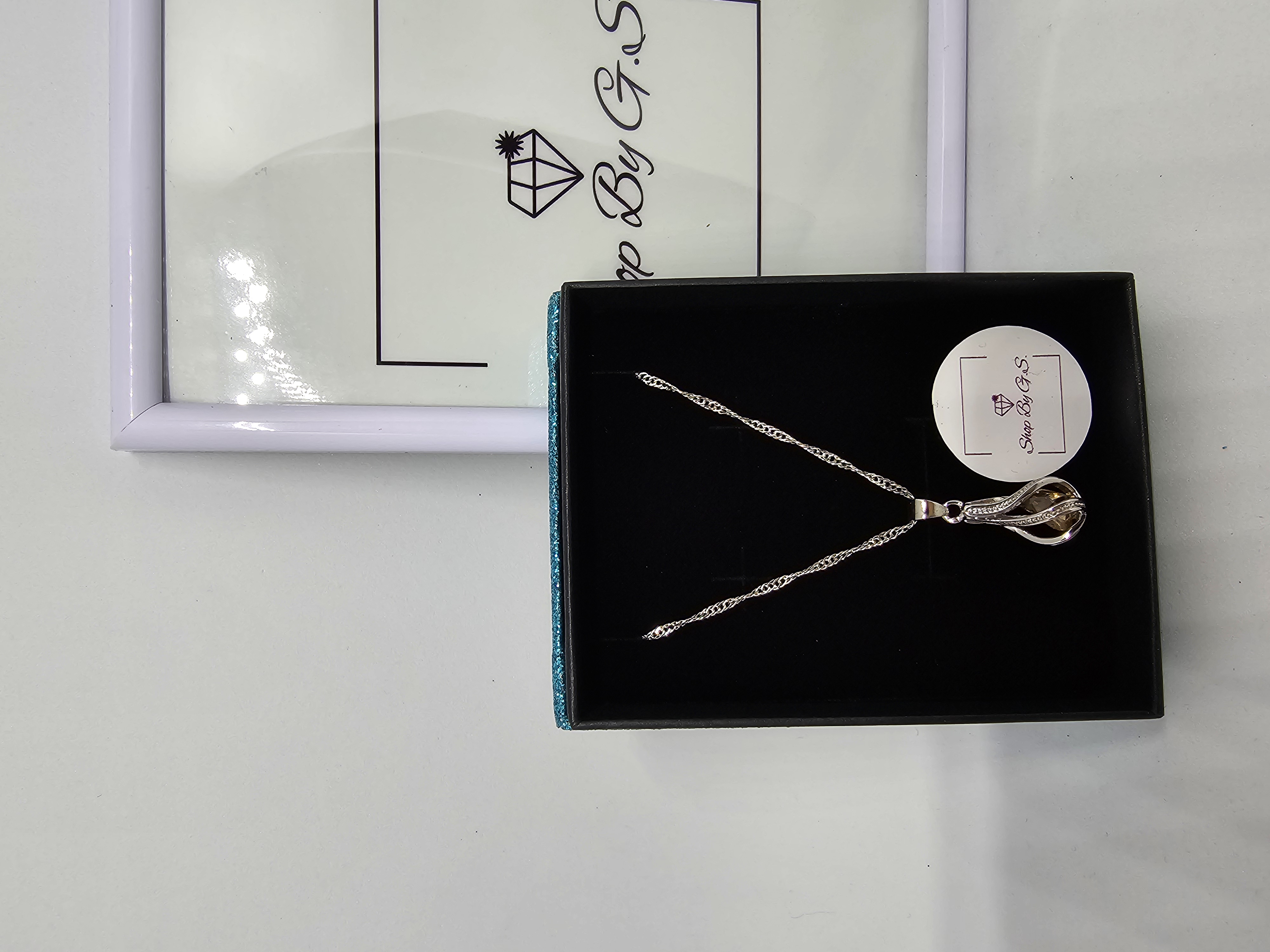 Grandinėlė - suktas lašas su aukso cirkoniu