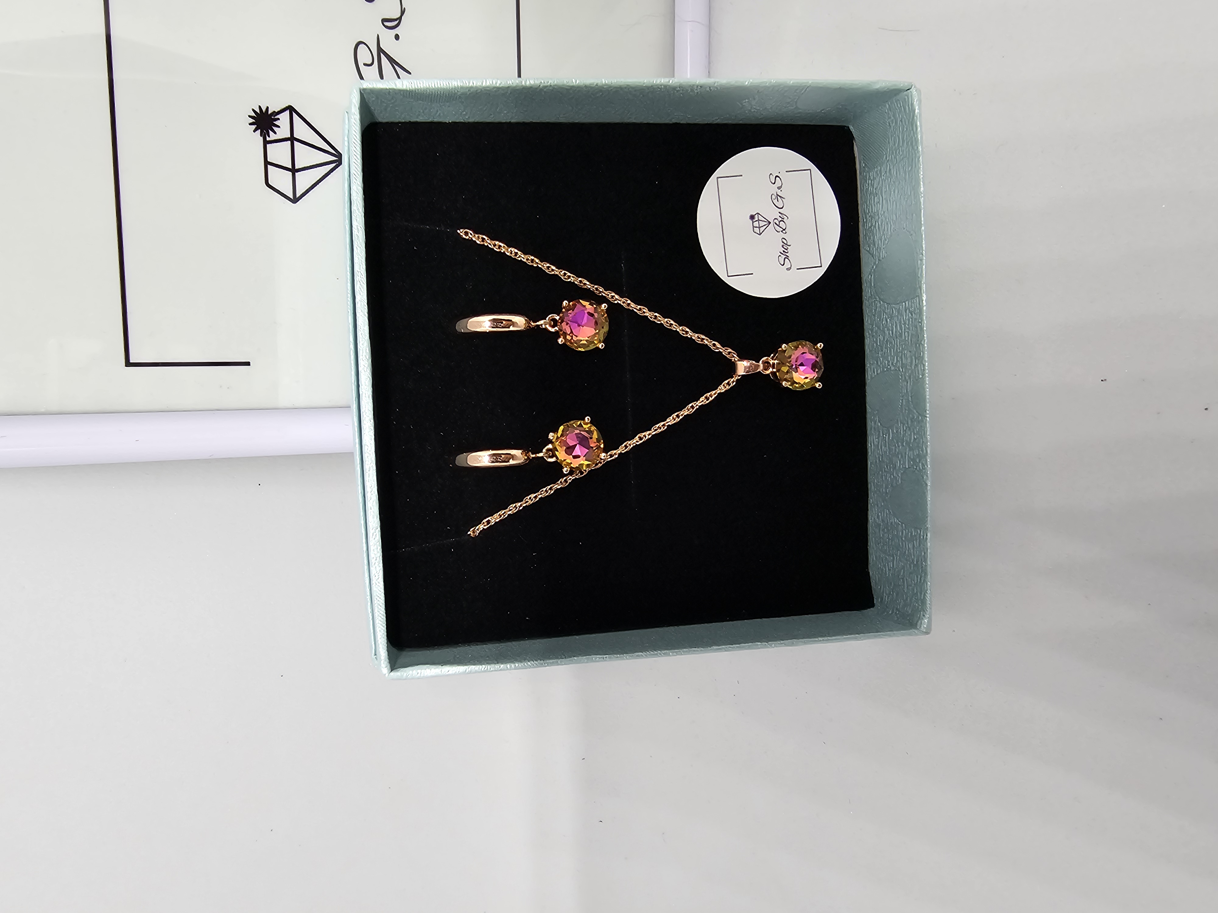 Papuošalų rinkinys padengtas auksu - rožiniai geltonas spalvingas ovalas