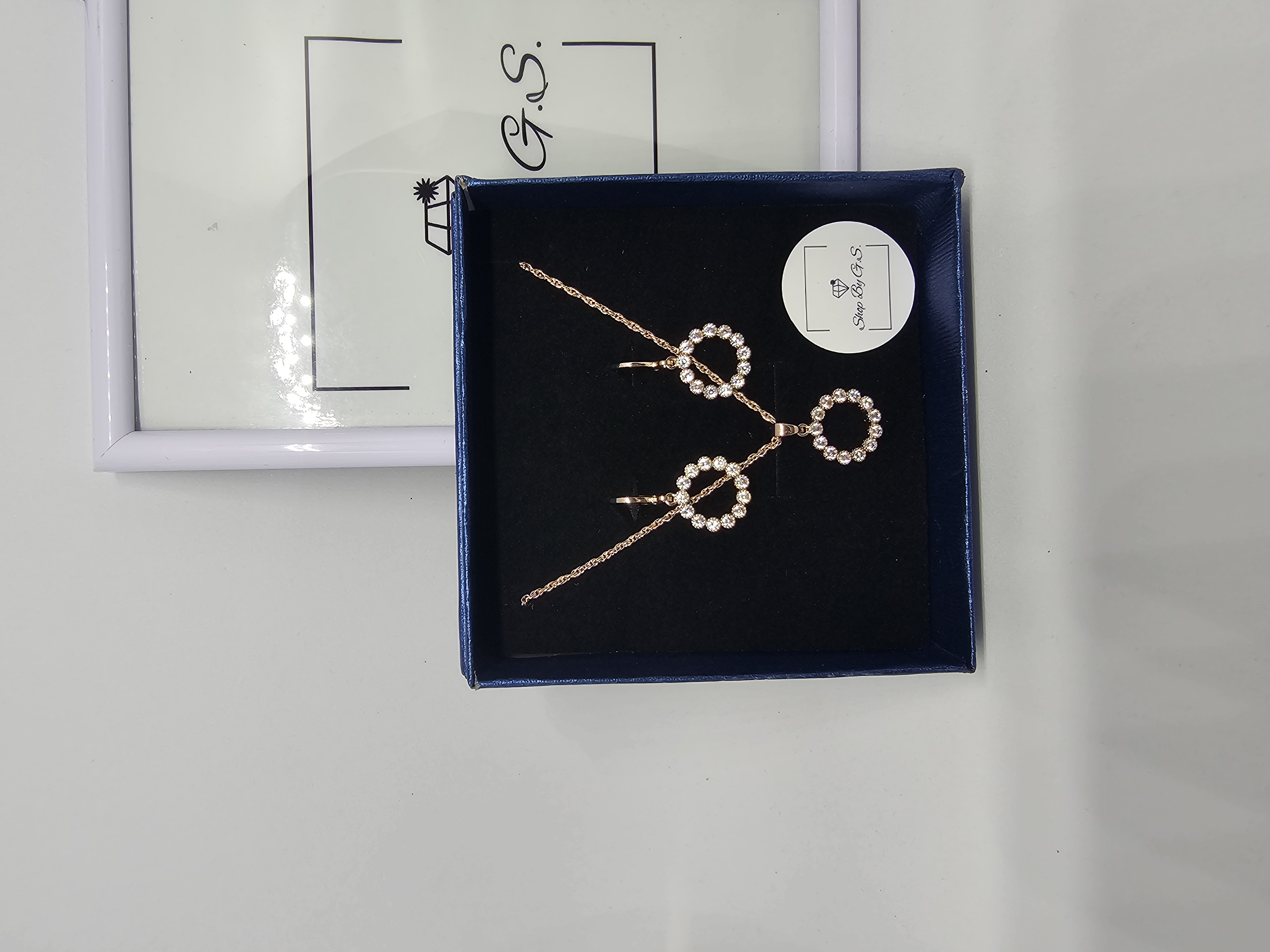 Papuošalų rinkinys padengtas auksu - ovalus cirkoniukas