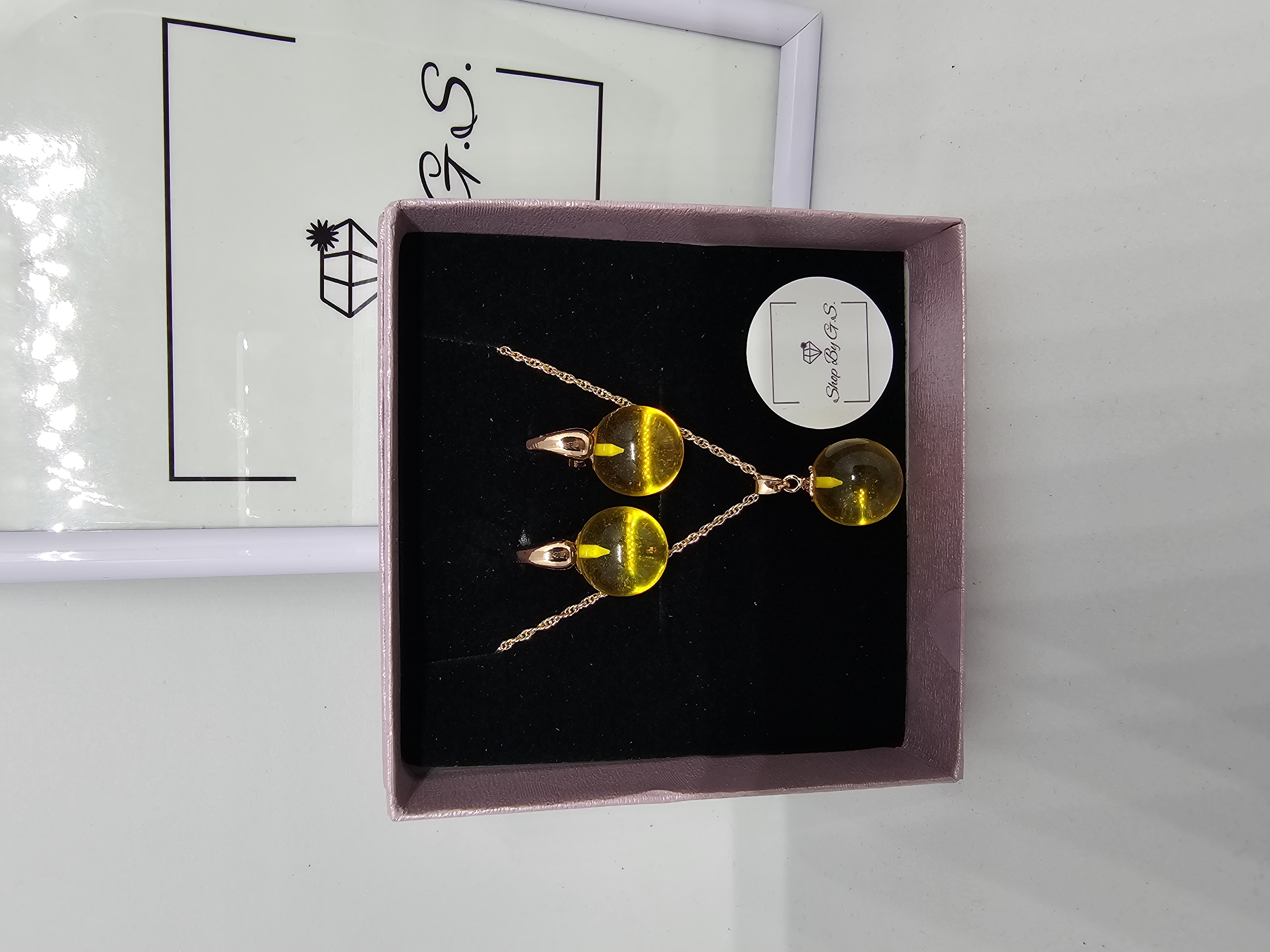 Papuošalų rinkinys padengtas auksu - geltonas gintaras