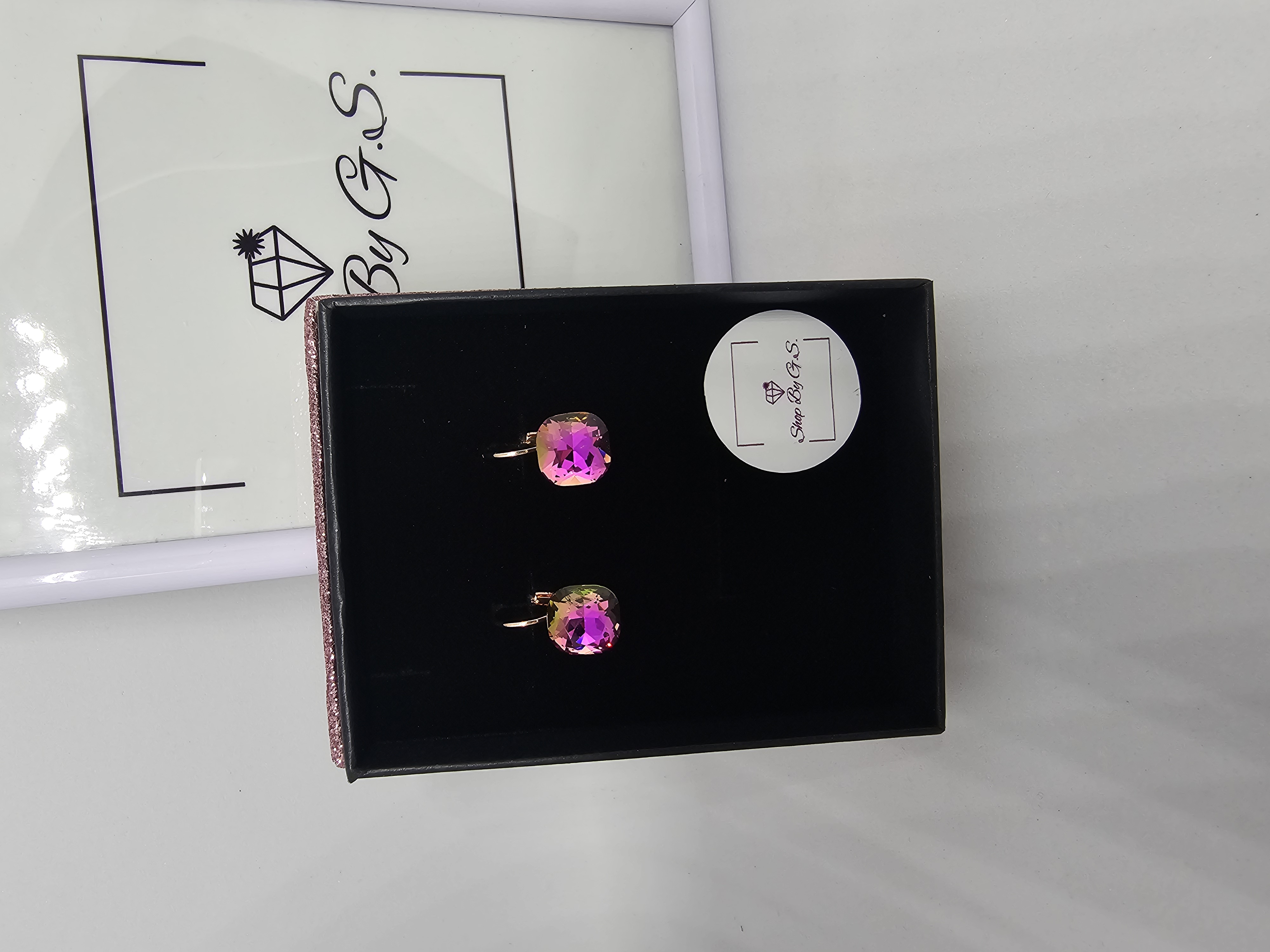 Auskarai padengti auksu - žaliai rožinė magija