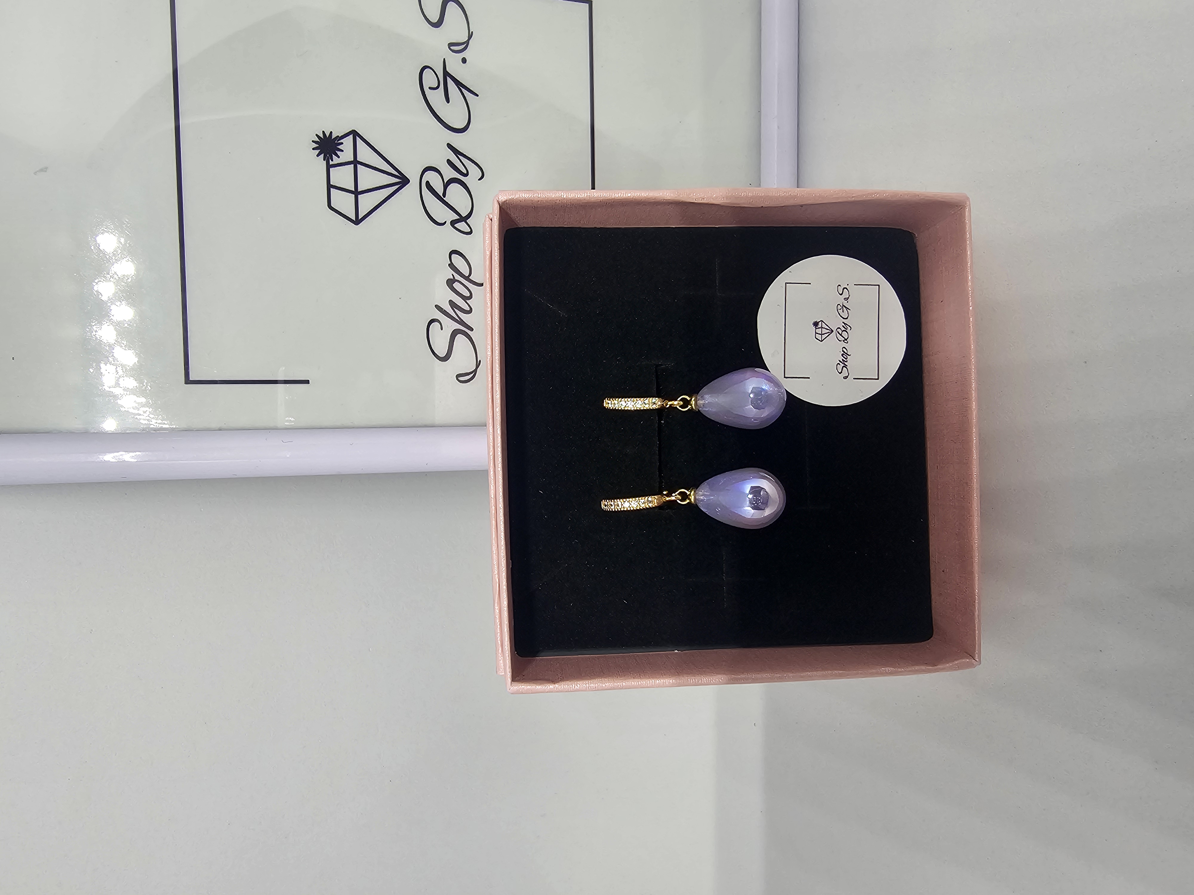 Auskarai dengti auksu - perlamutro violetinis lašas