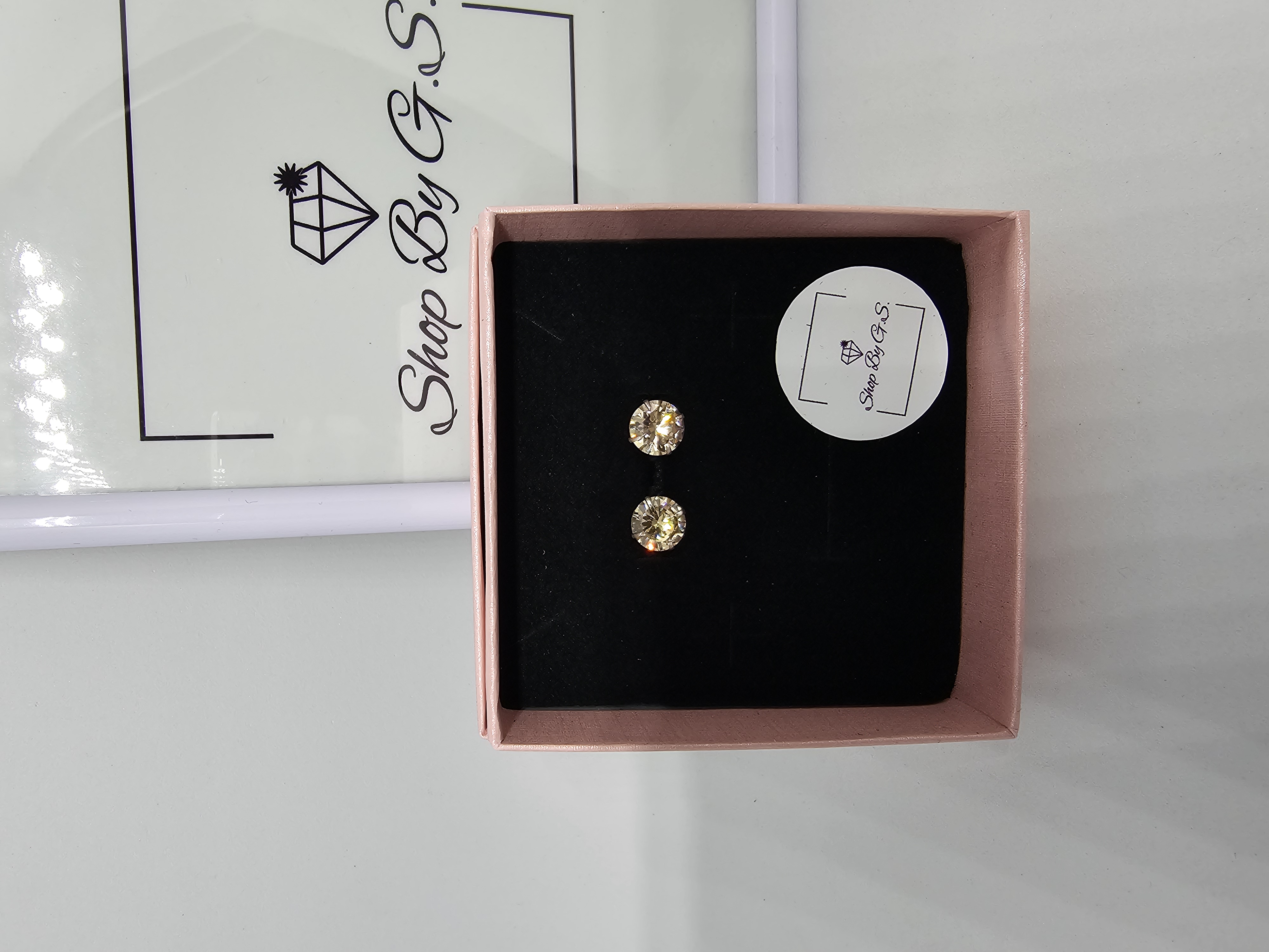 Auskarai - šampaninė cirkonio akis