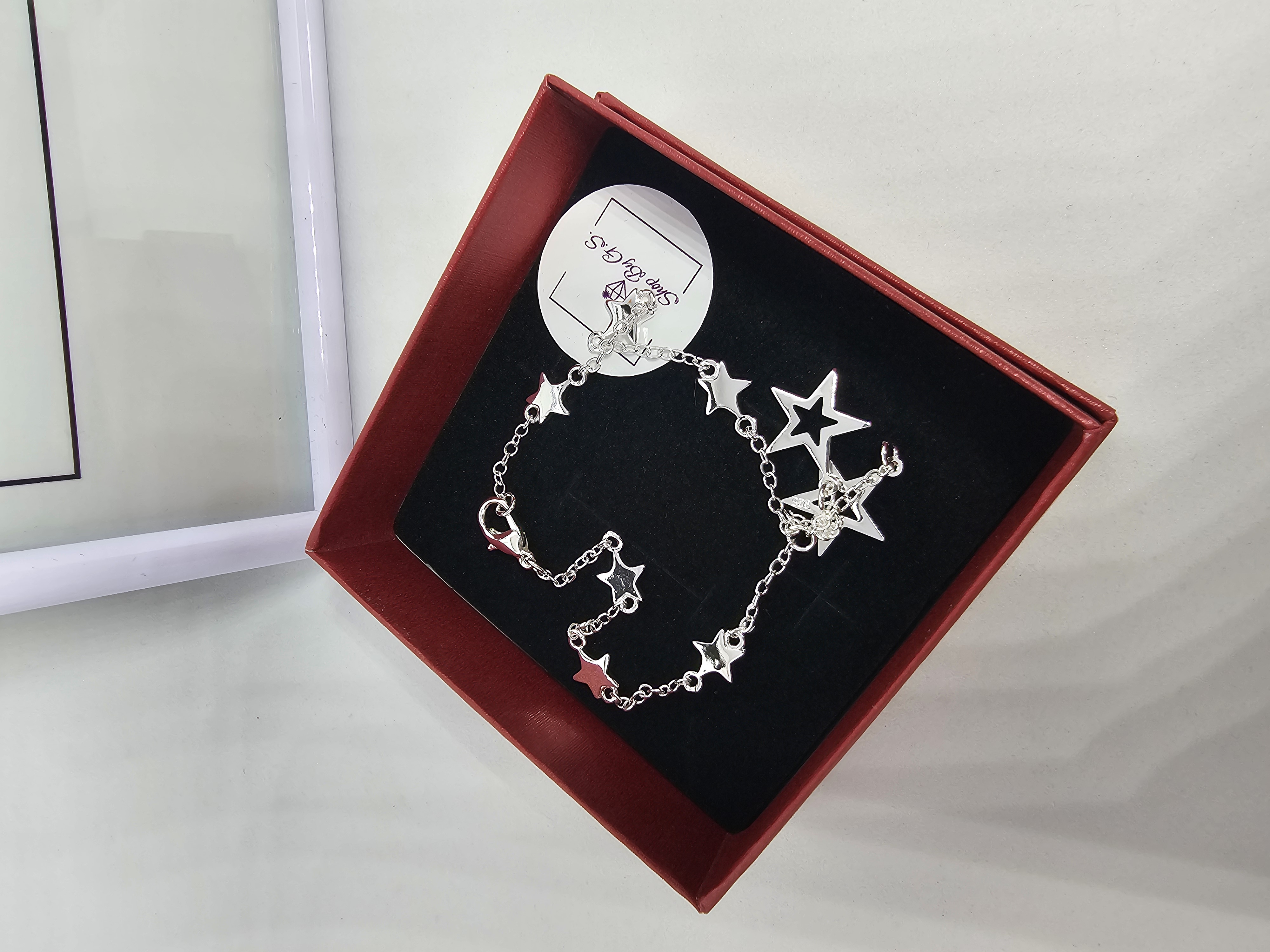 Apyrankė - puošni žvaigždutė