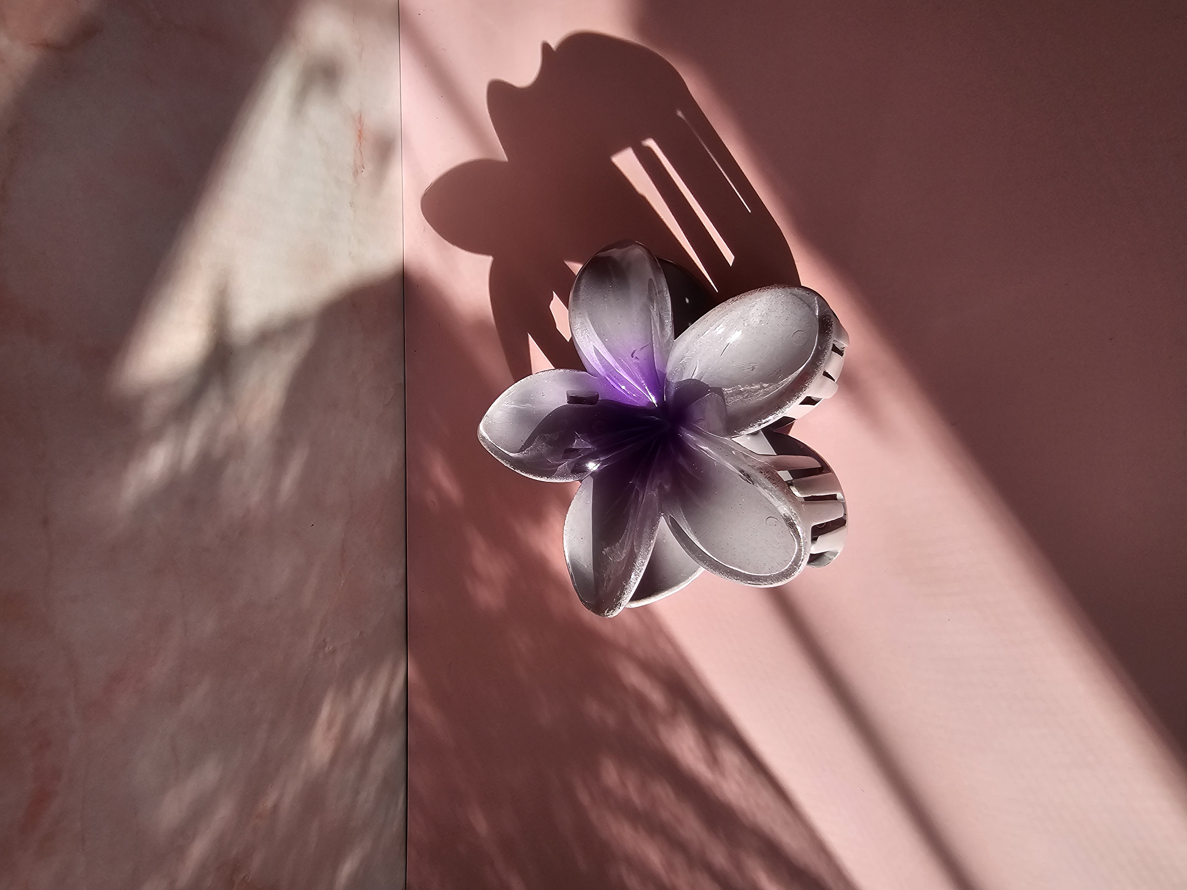 Plaukų segtukas - violetinė havajų gėlė