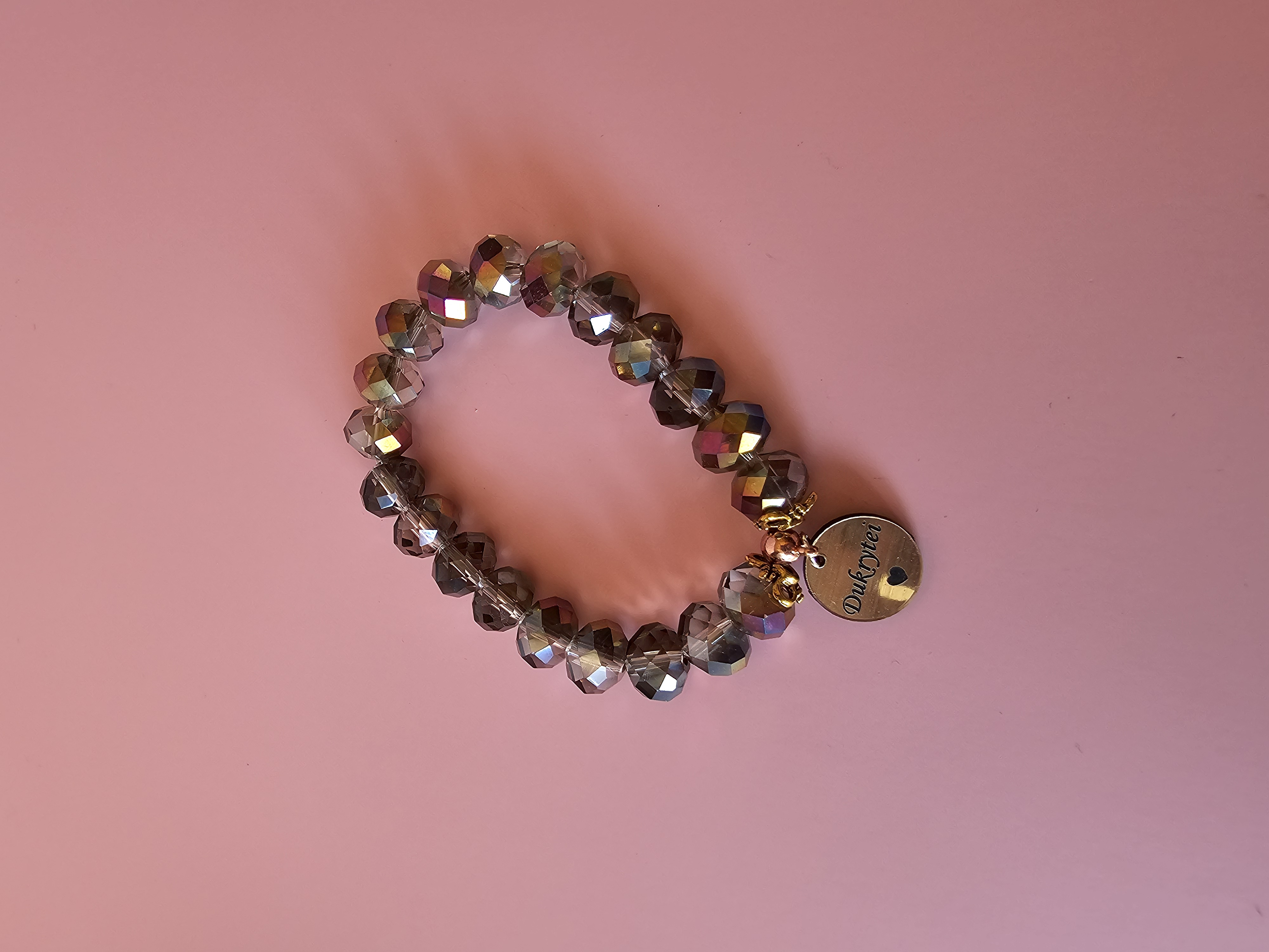 Apyrankė su užrašu "Dukrytei"