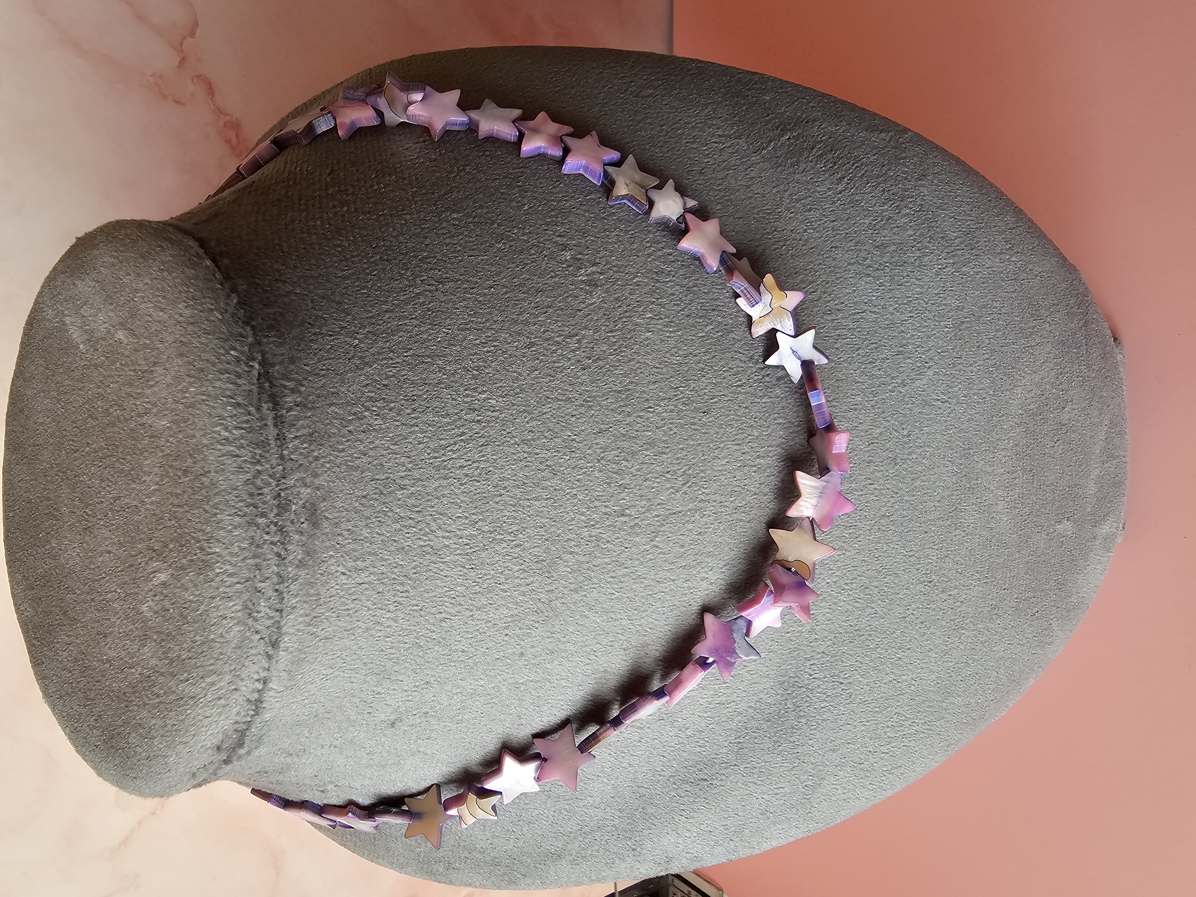 Kaklo vėrinys - mėlynos spalvos žvaigždės iš kriauklių