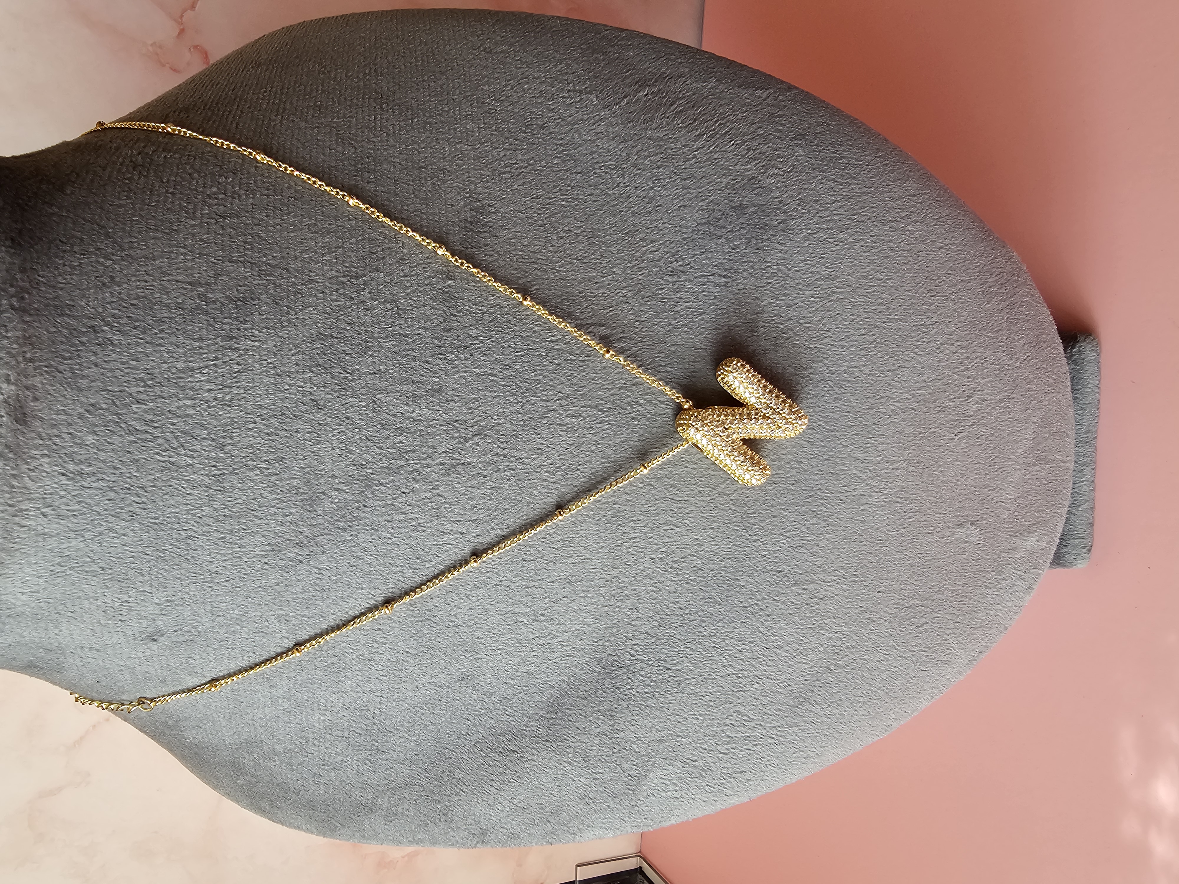 Nerūdijančio plieno grandinėlė su raide N