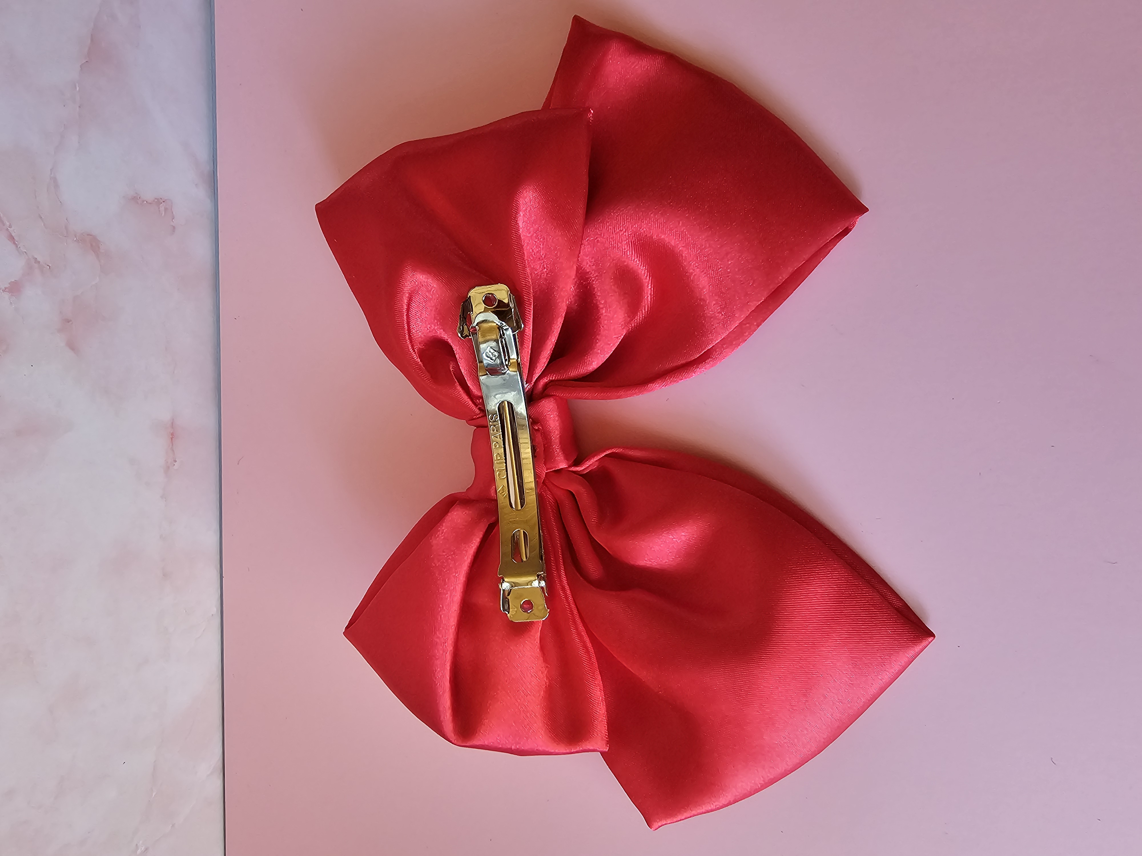 Plaukų segtukas kaspinas - raudonas satinas