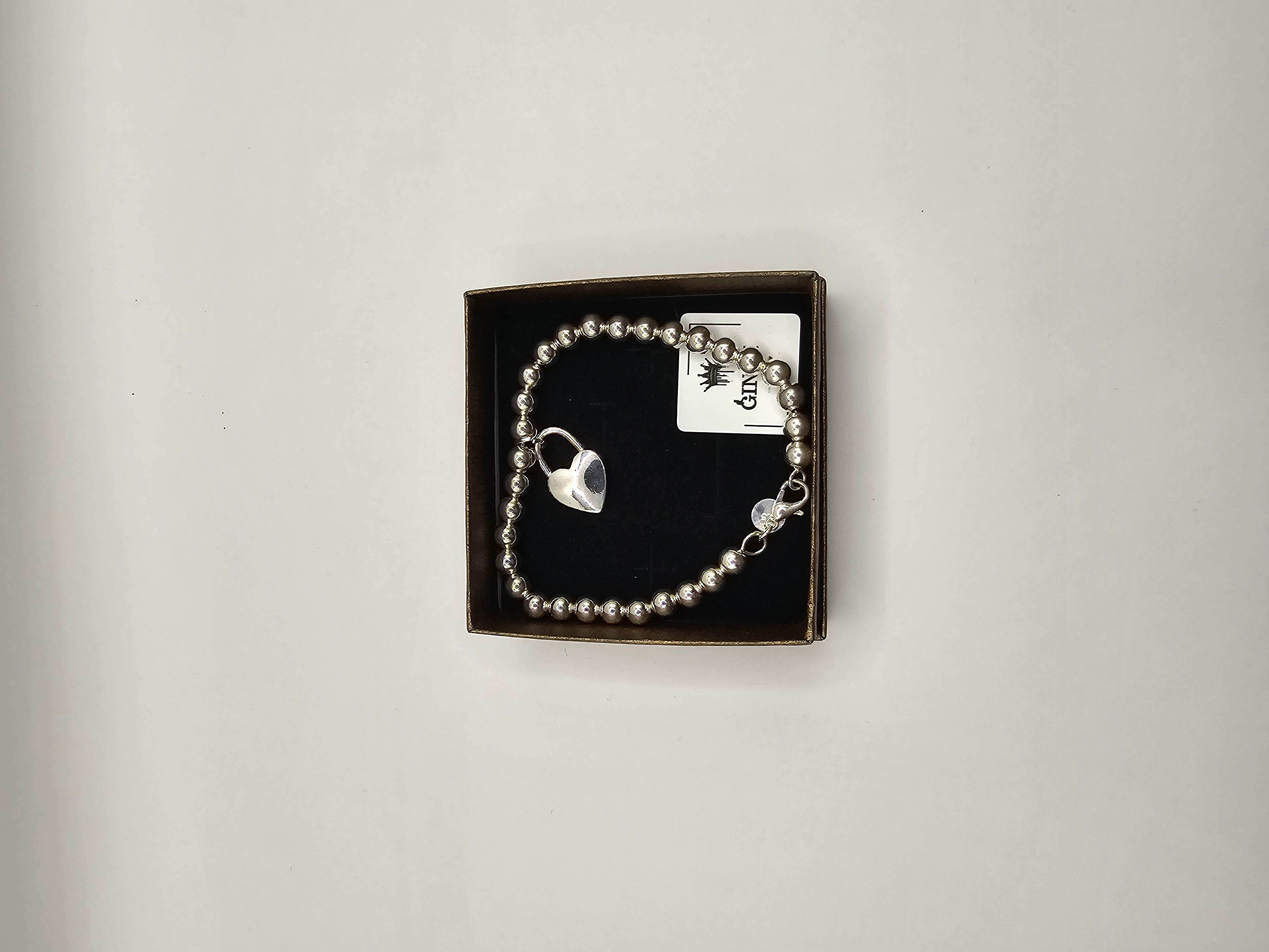 Apyrankė širdelės spina