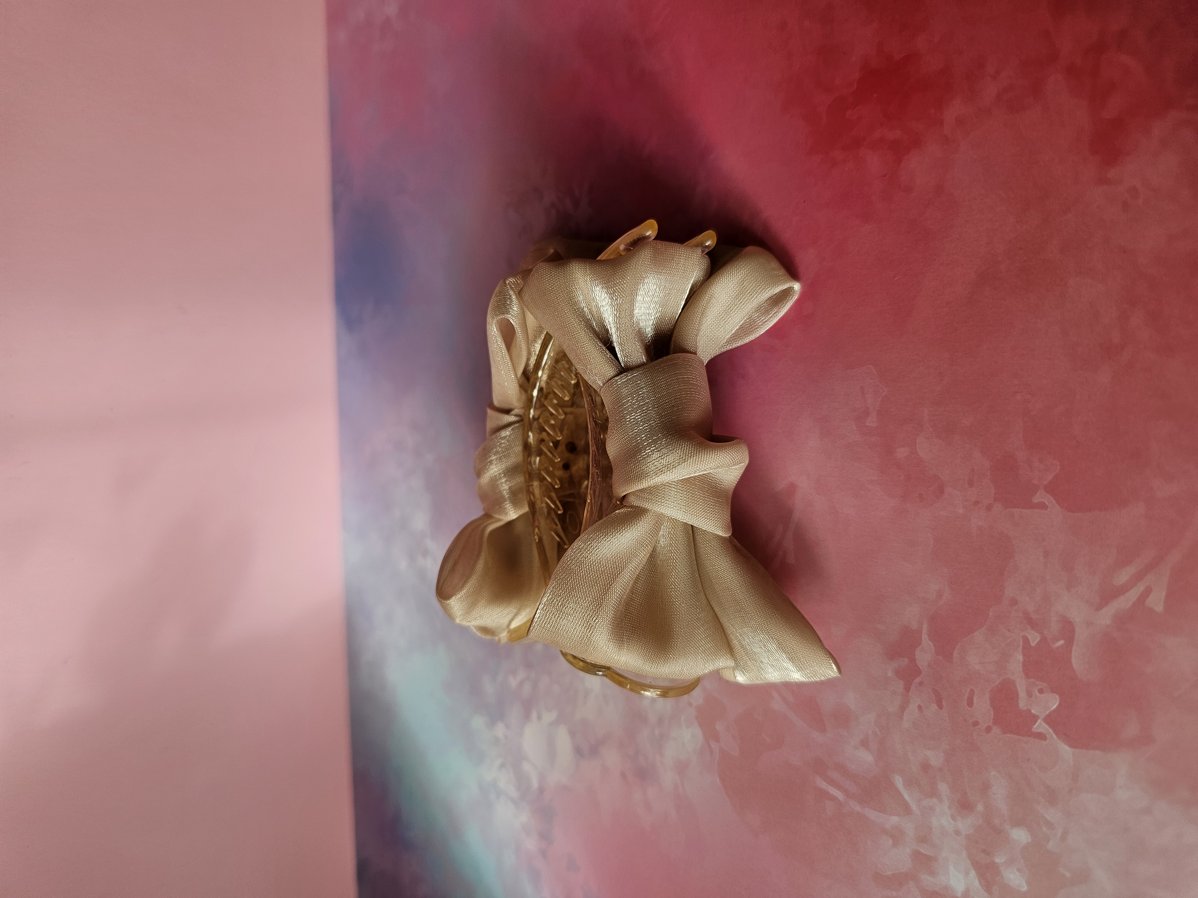 Plaukų segtukas - kreminis kaspinas kuodukui