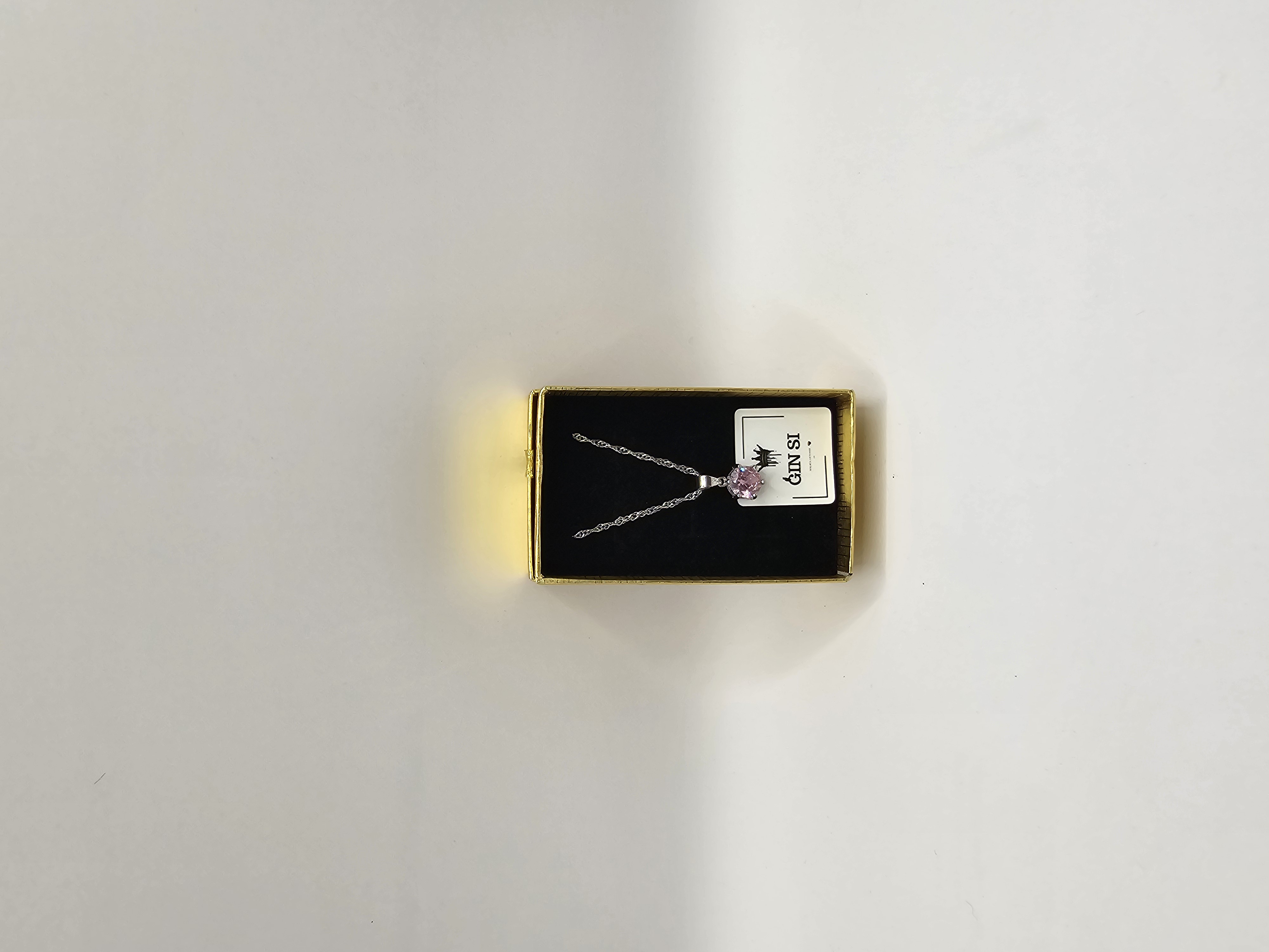 Grandinėlė - ovalus rožinis cirkonis