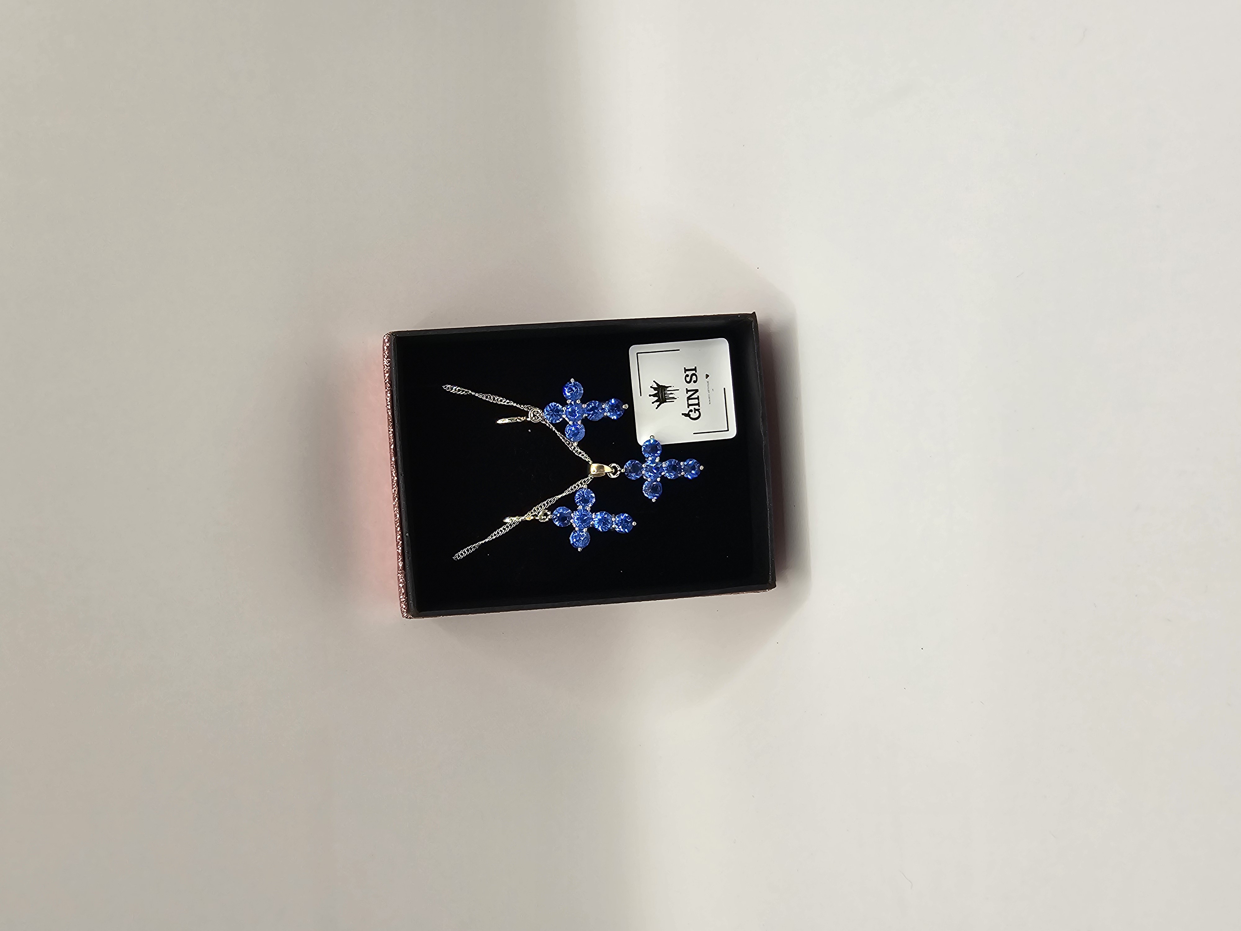 Papuošalų rinkinys - mėlyni kryželiai