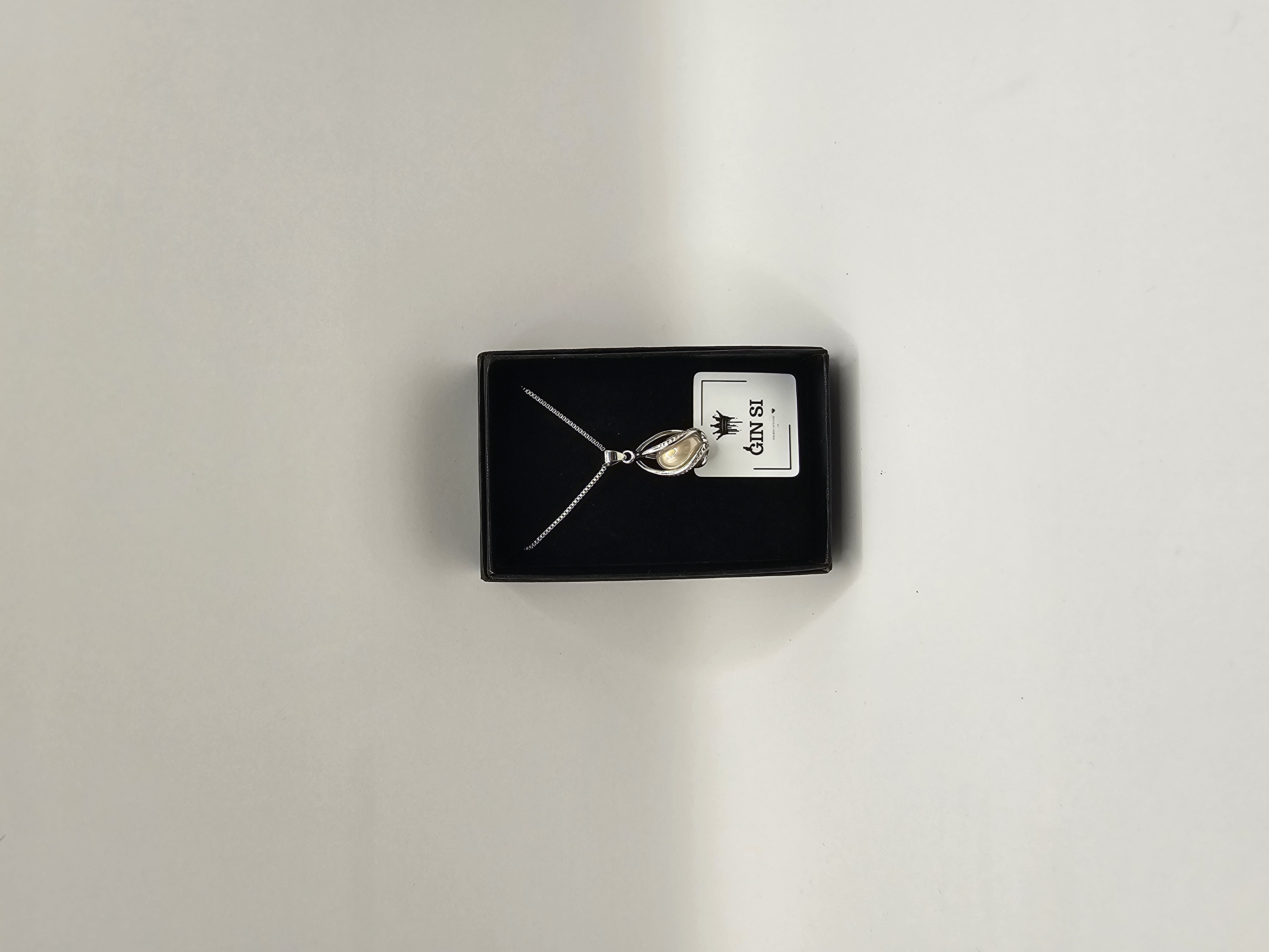 Grandinėlė - rausvas upinis perlas