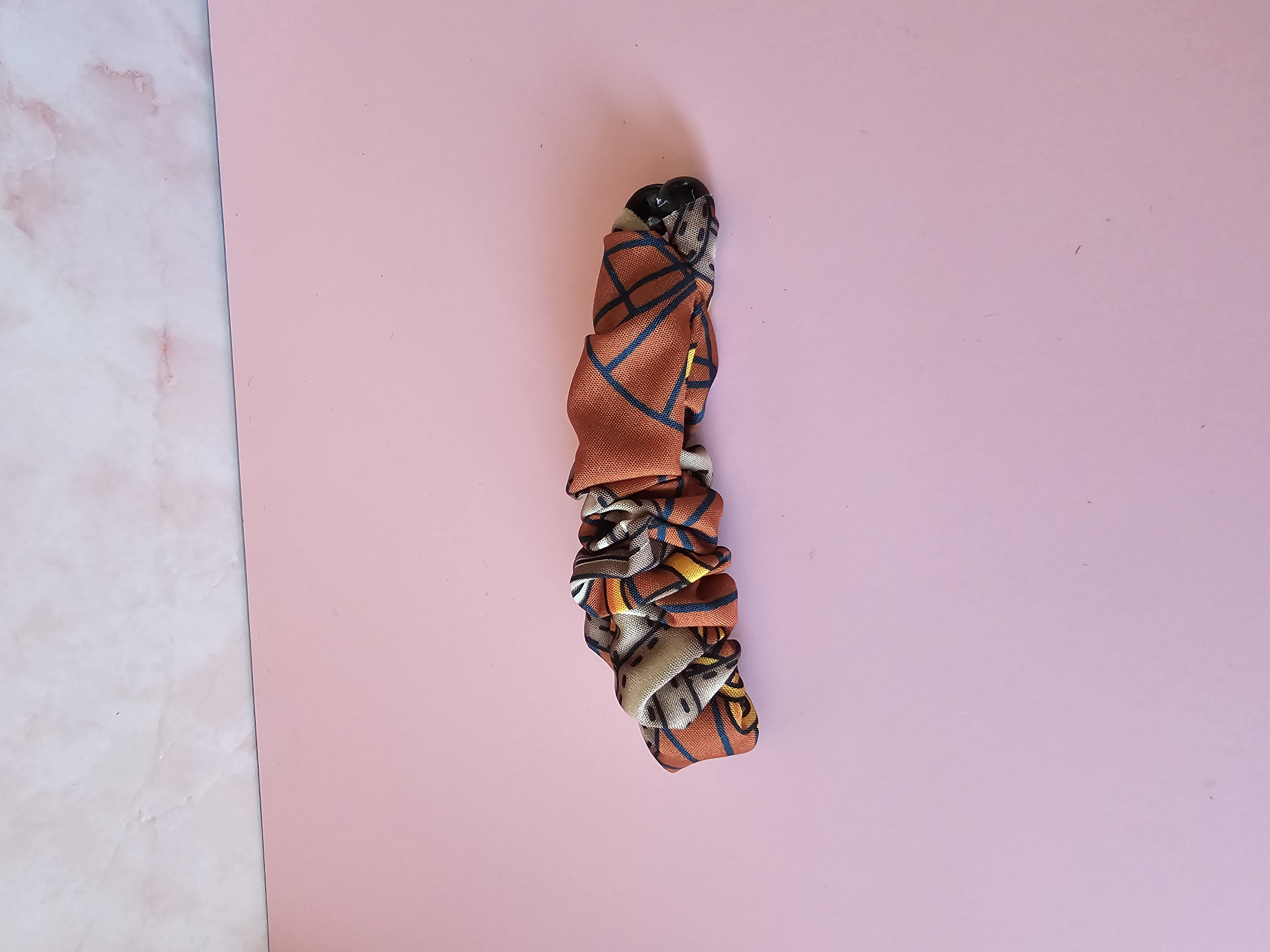 Plaukų segtukas - rudas vintažo žiogelis