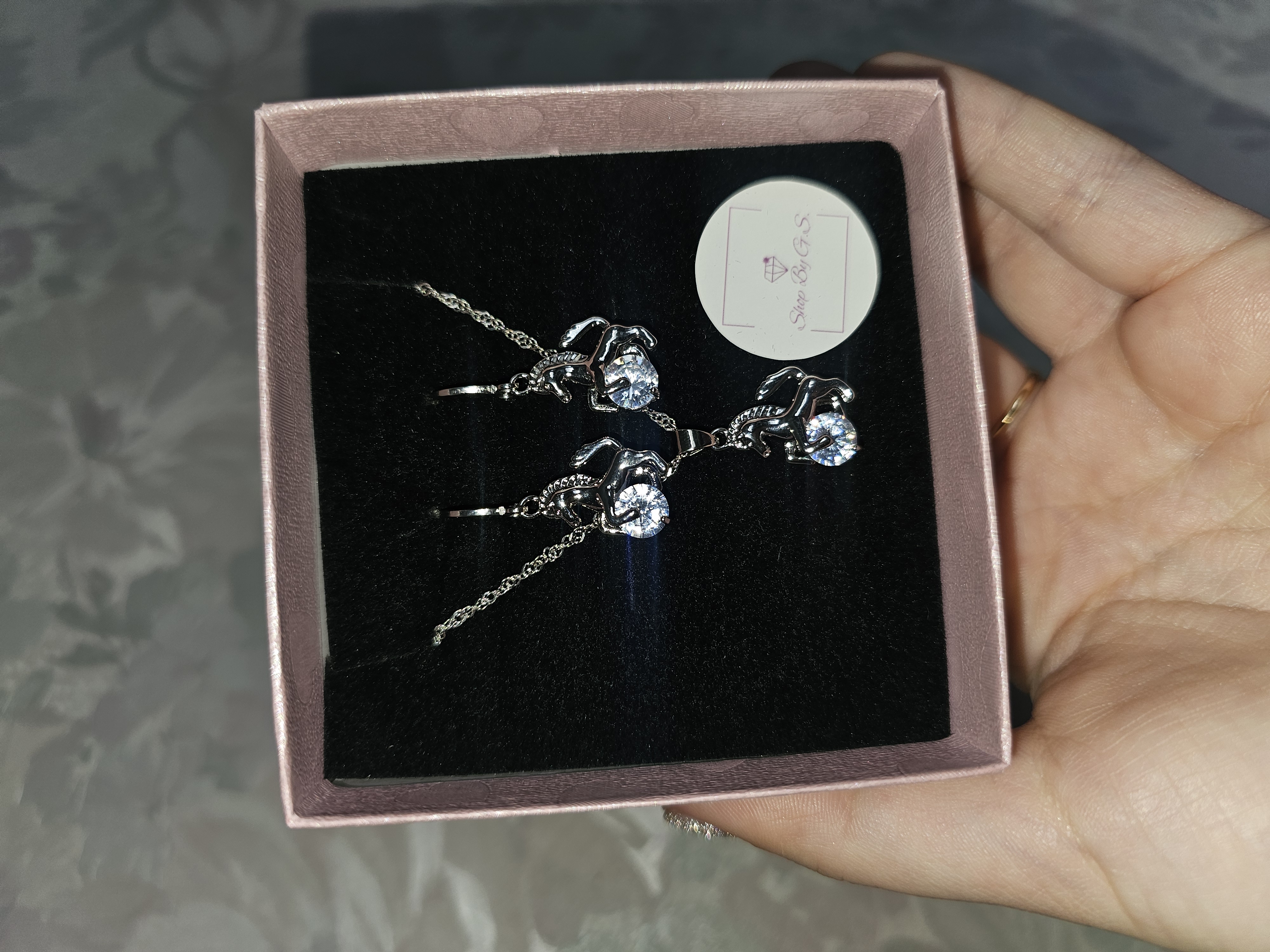 Papuošalų rinkinys - arkliukai