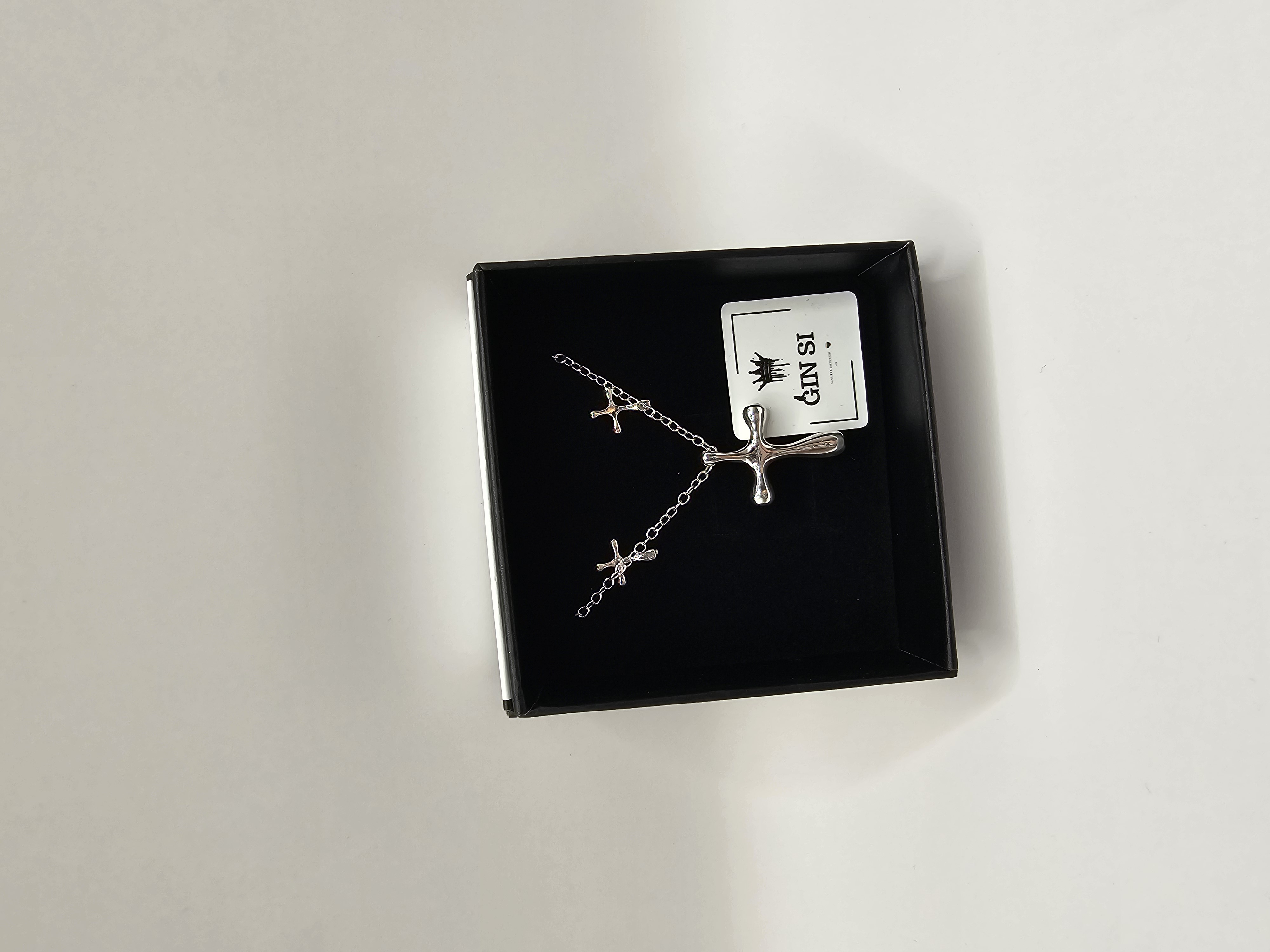 Papuošalų rinkinys - modernūs kryželiai