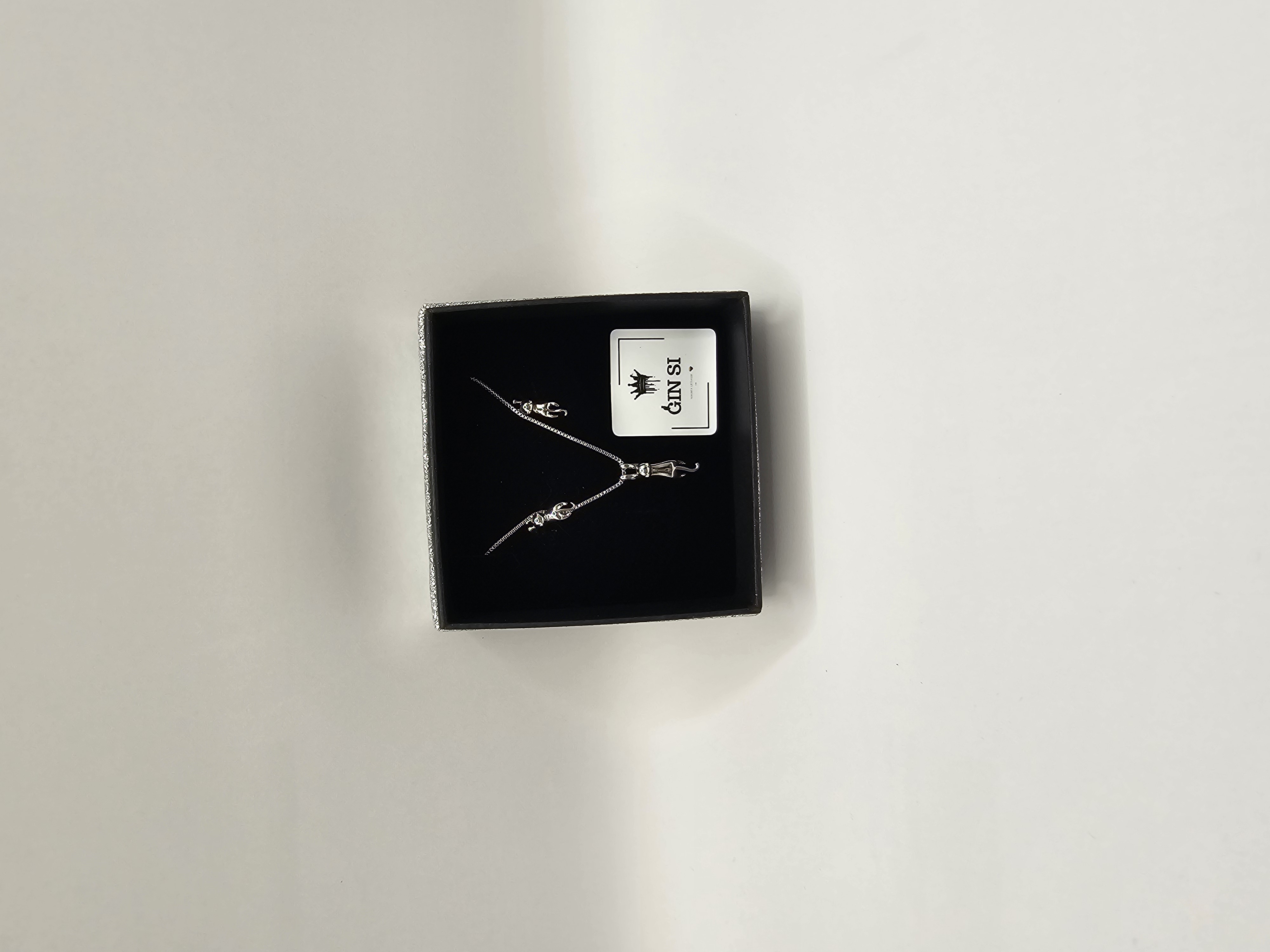 Papuošalų rinkinys - mini katinėliai