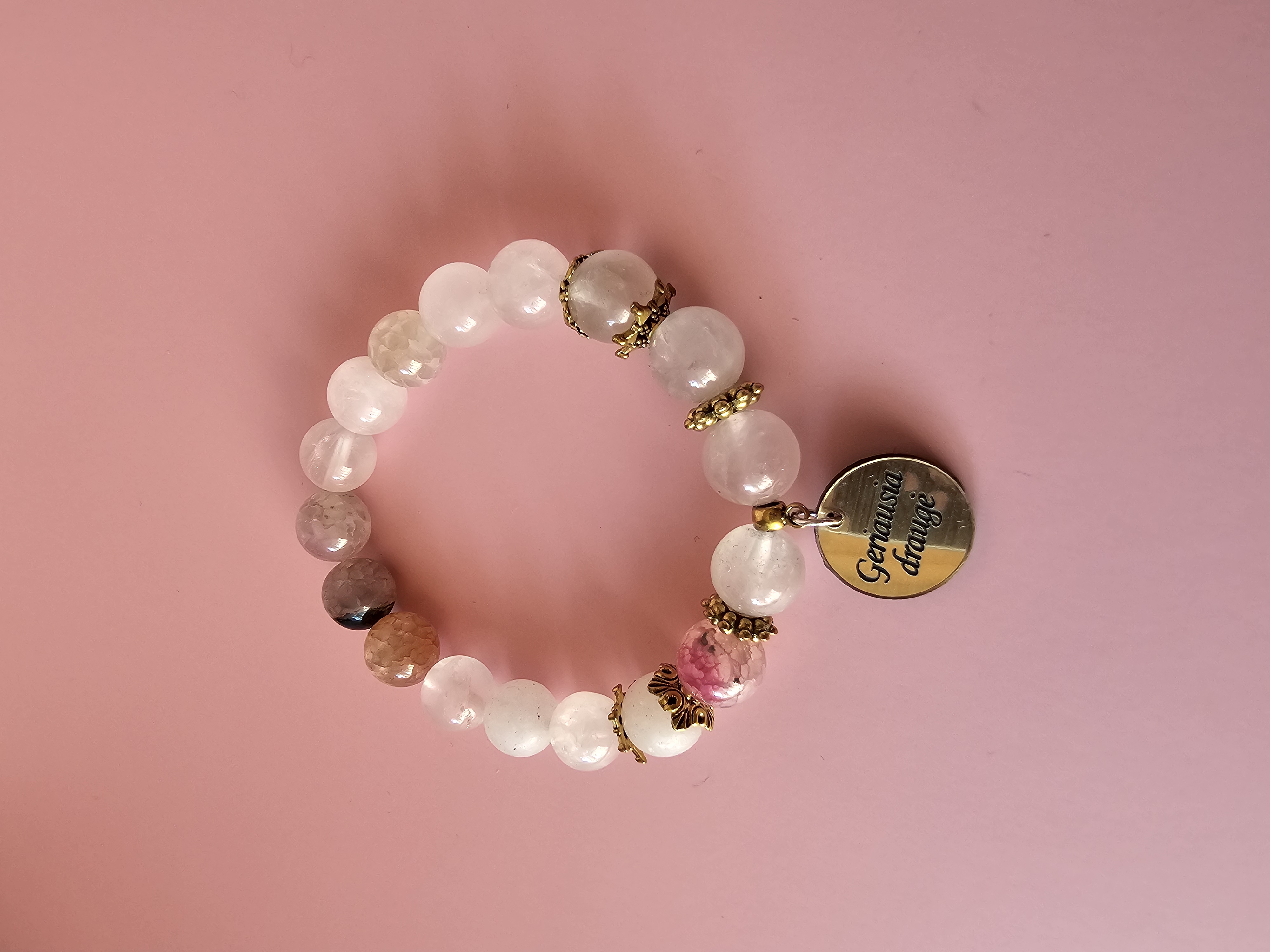 Apyrankė su užrašu "Geriausia draugė"