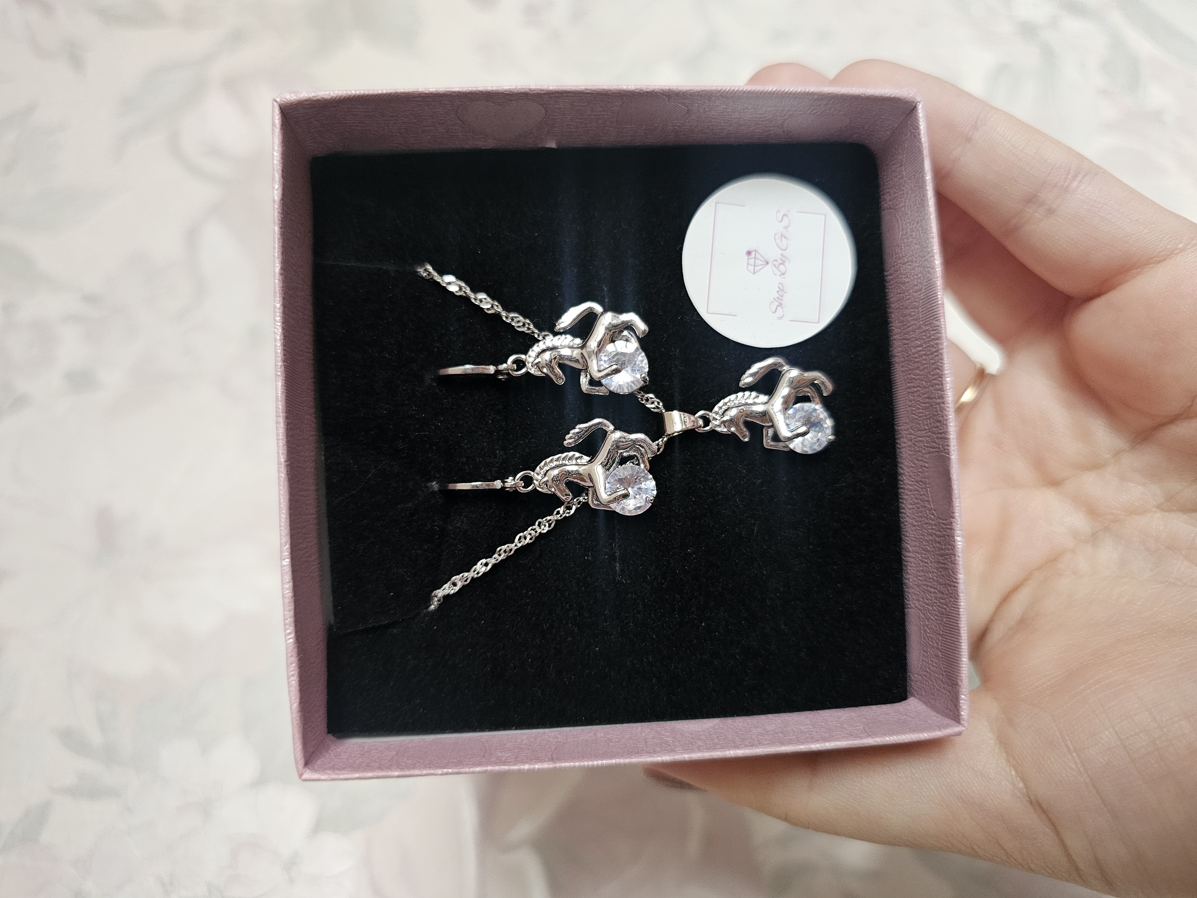 Papuošalų rinkinys - arkliukai