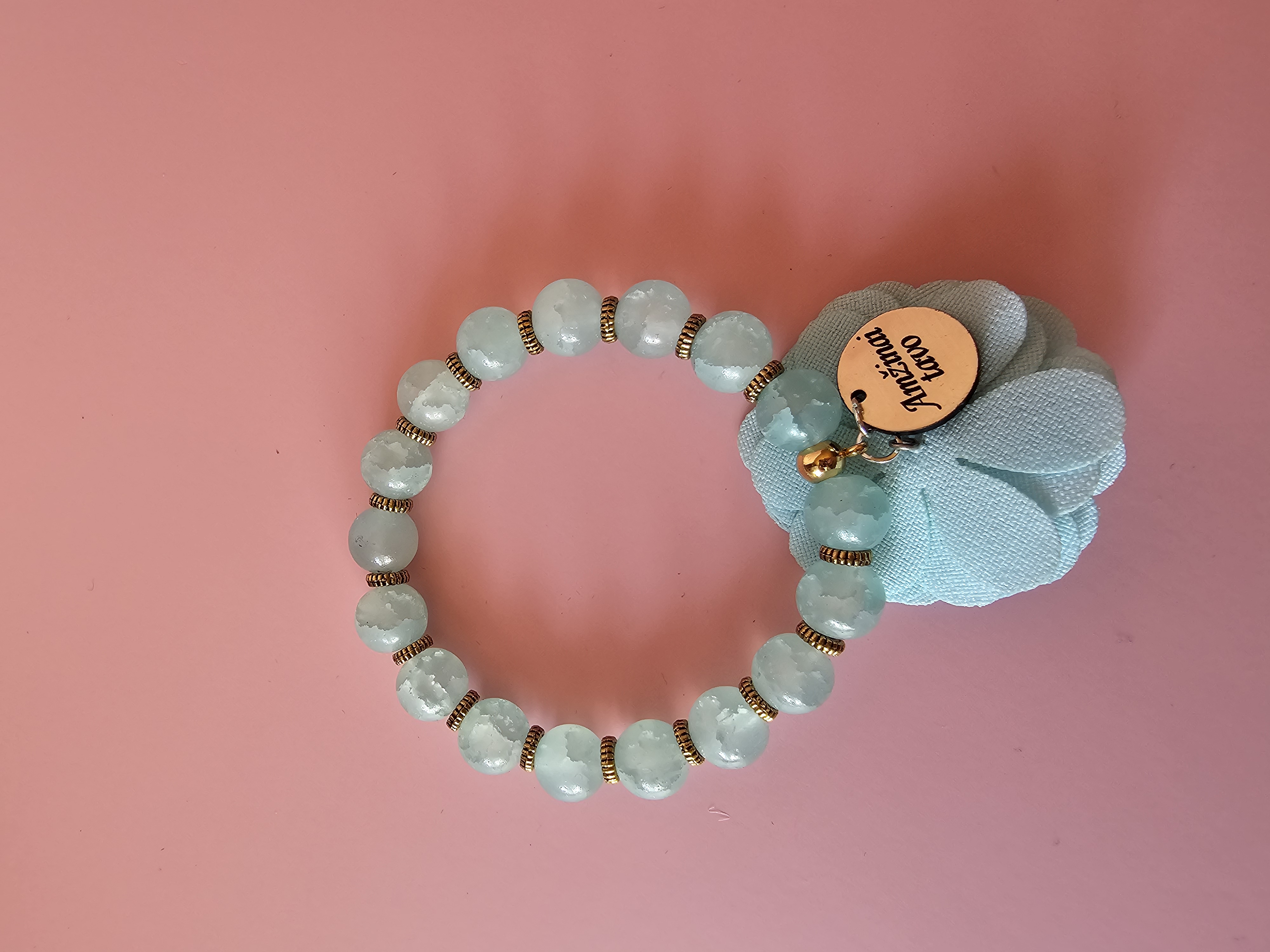 Apyrankė su užrašu "Amžinai tavo"