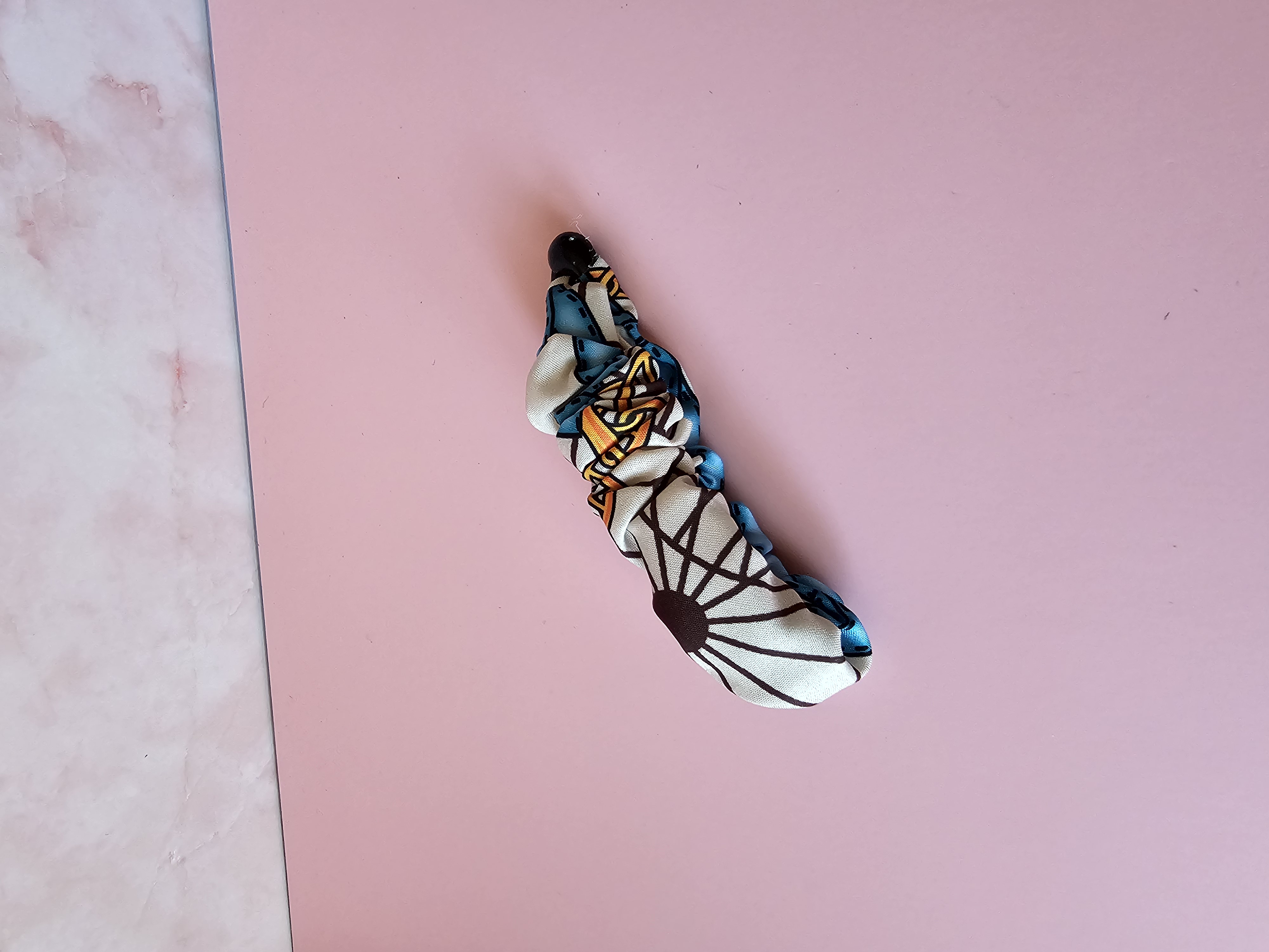 Plaukų segtukas - spalvingas vintažo žiogelis