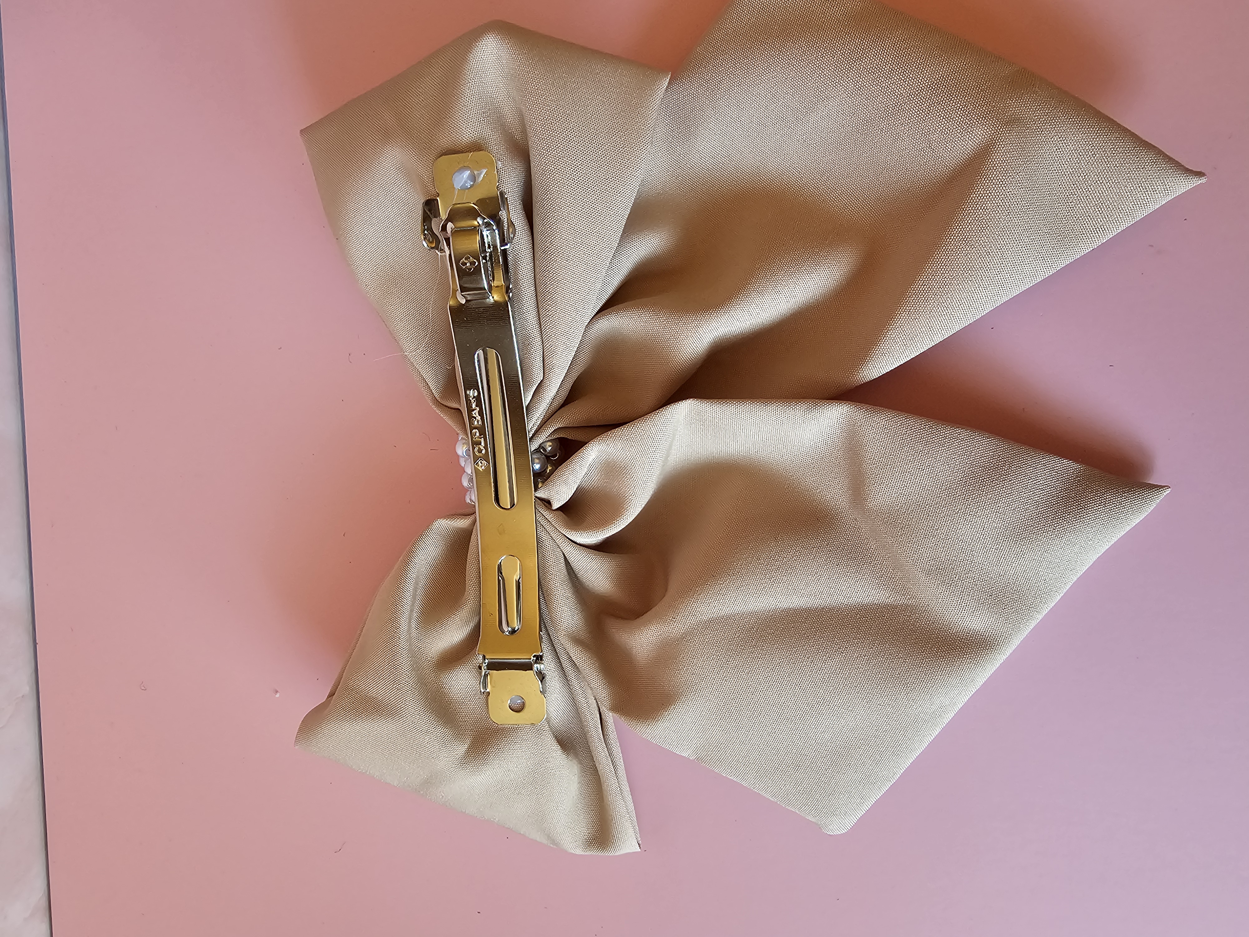 Plaukų segtukas kaspinas - puošnus kreminis