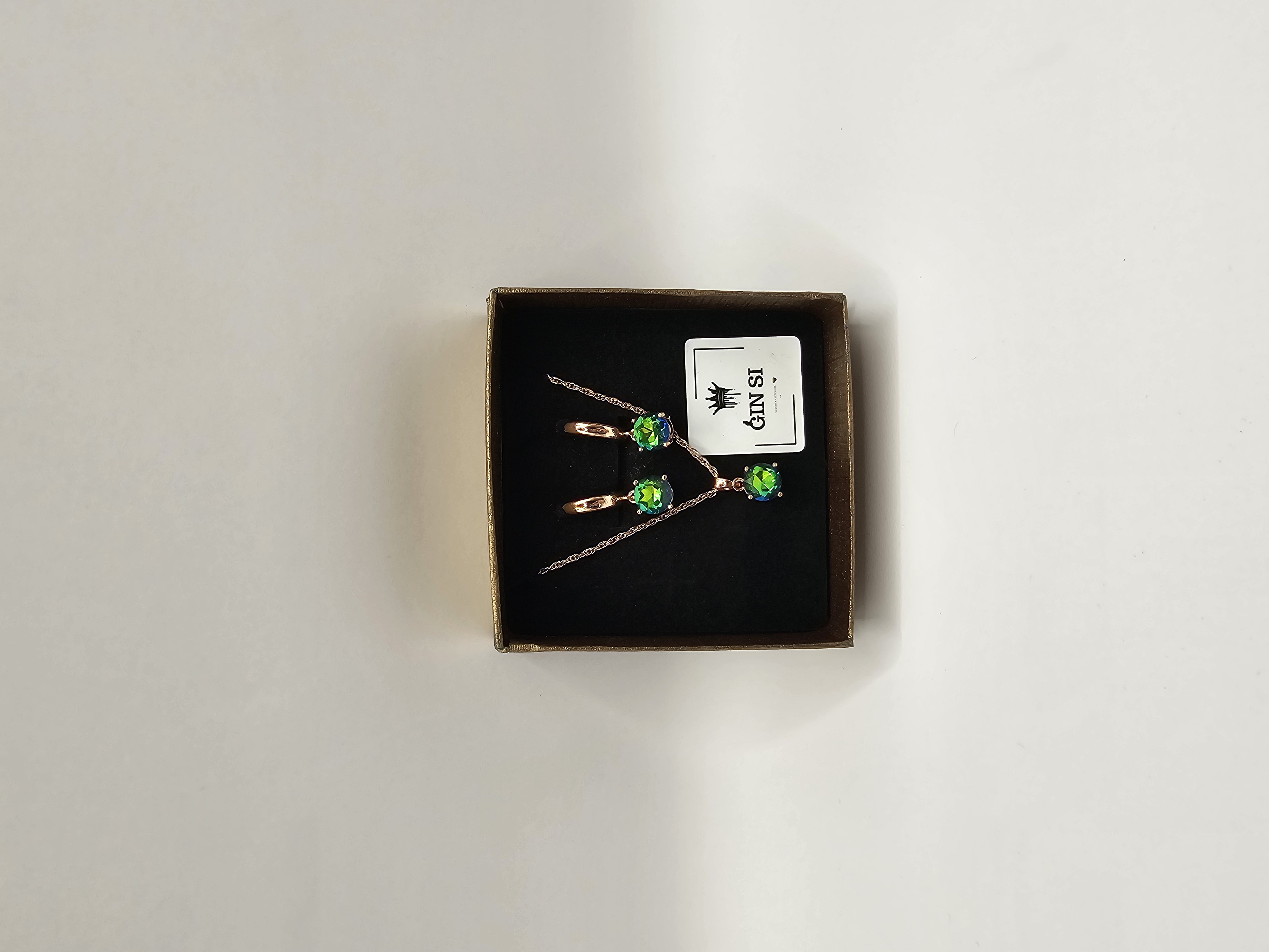 Papuošalų rinkinys padengtas auksu - žaliai mėlynas spalvingas ovalas