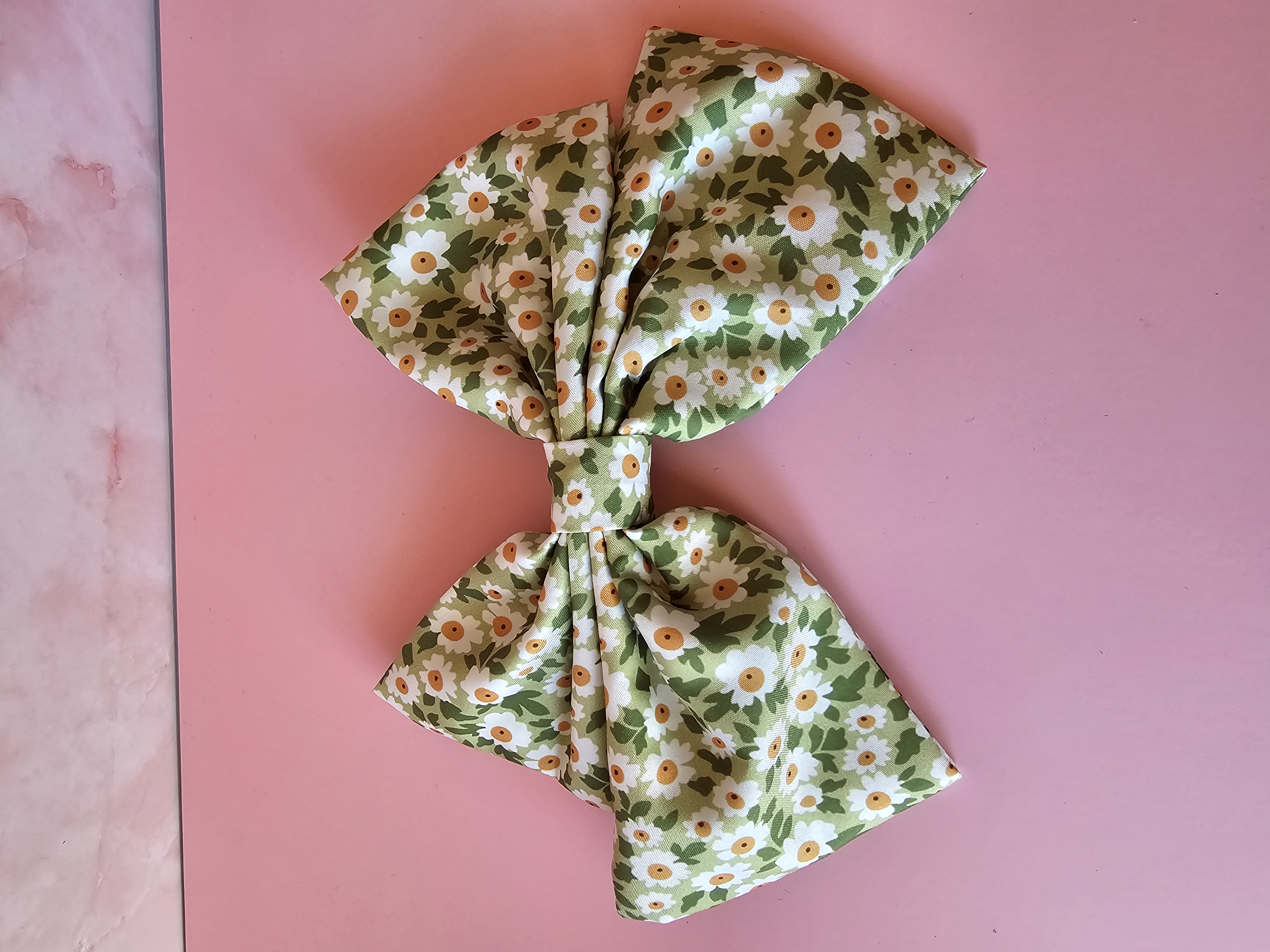 Plaukų segtukas kaspinas - žalioji ramunė