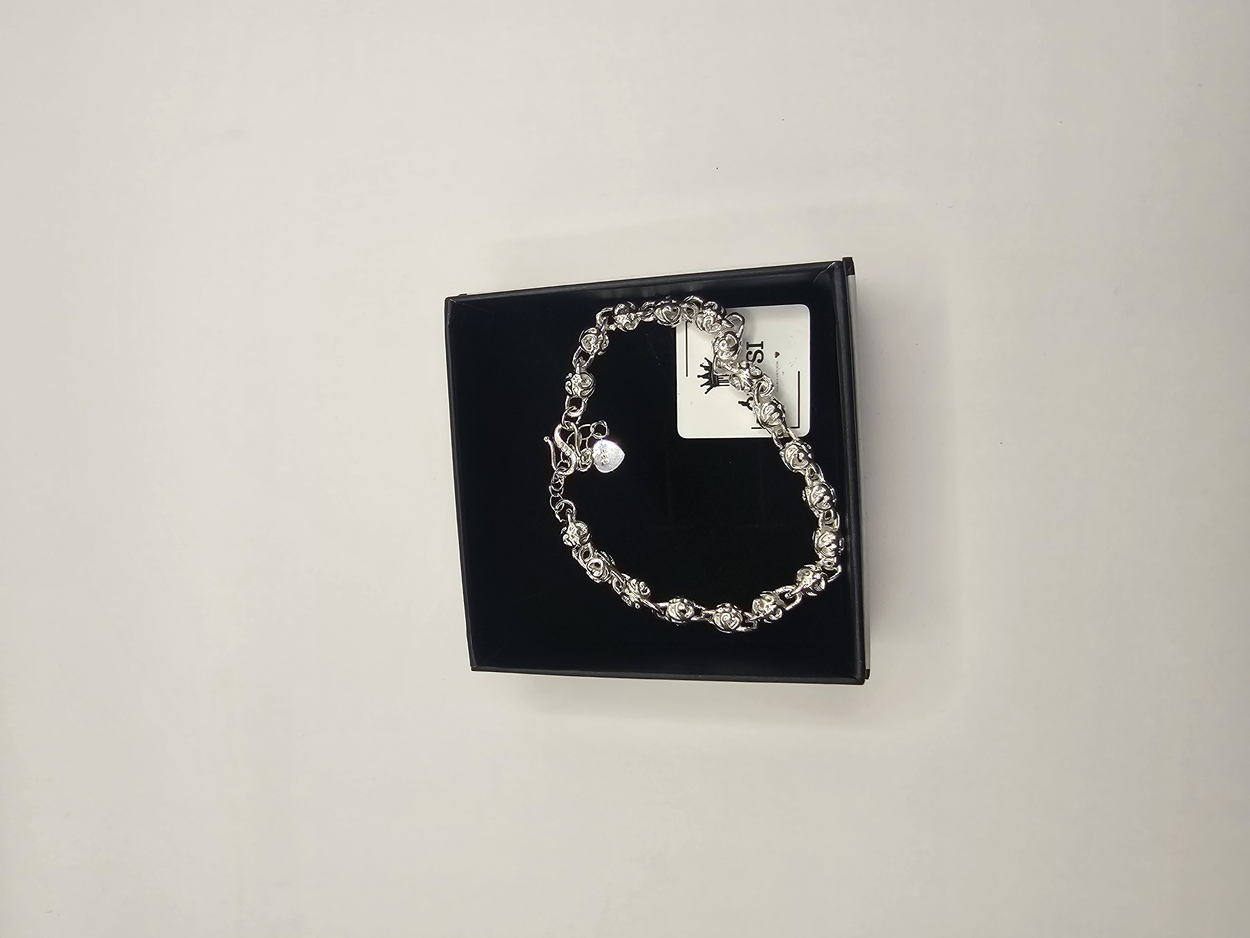 Apyrankė rutuliukai su širdele