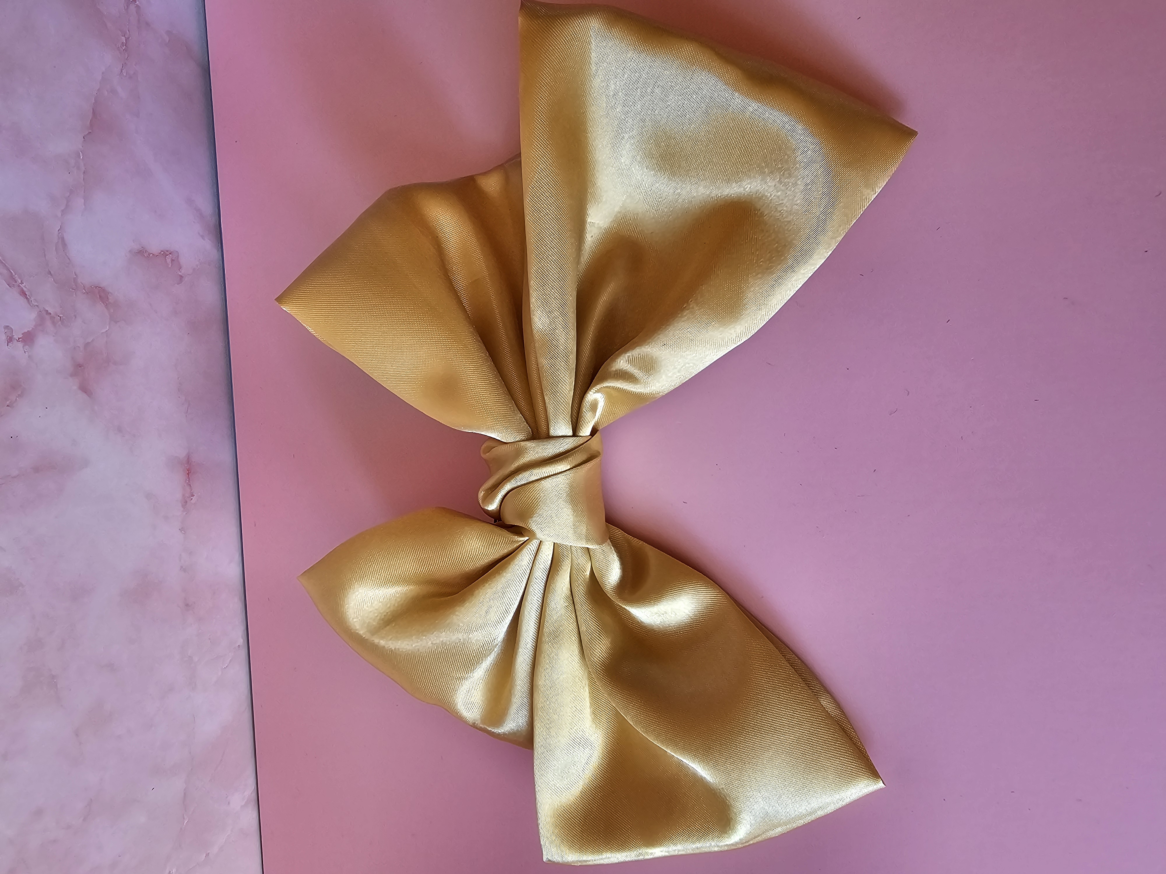 Plaukų segtukas kaspinas - aukso satinas