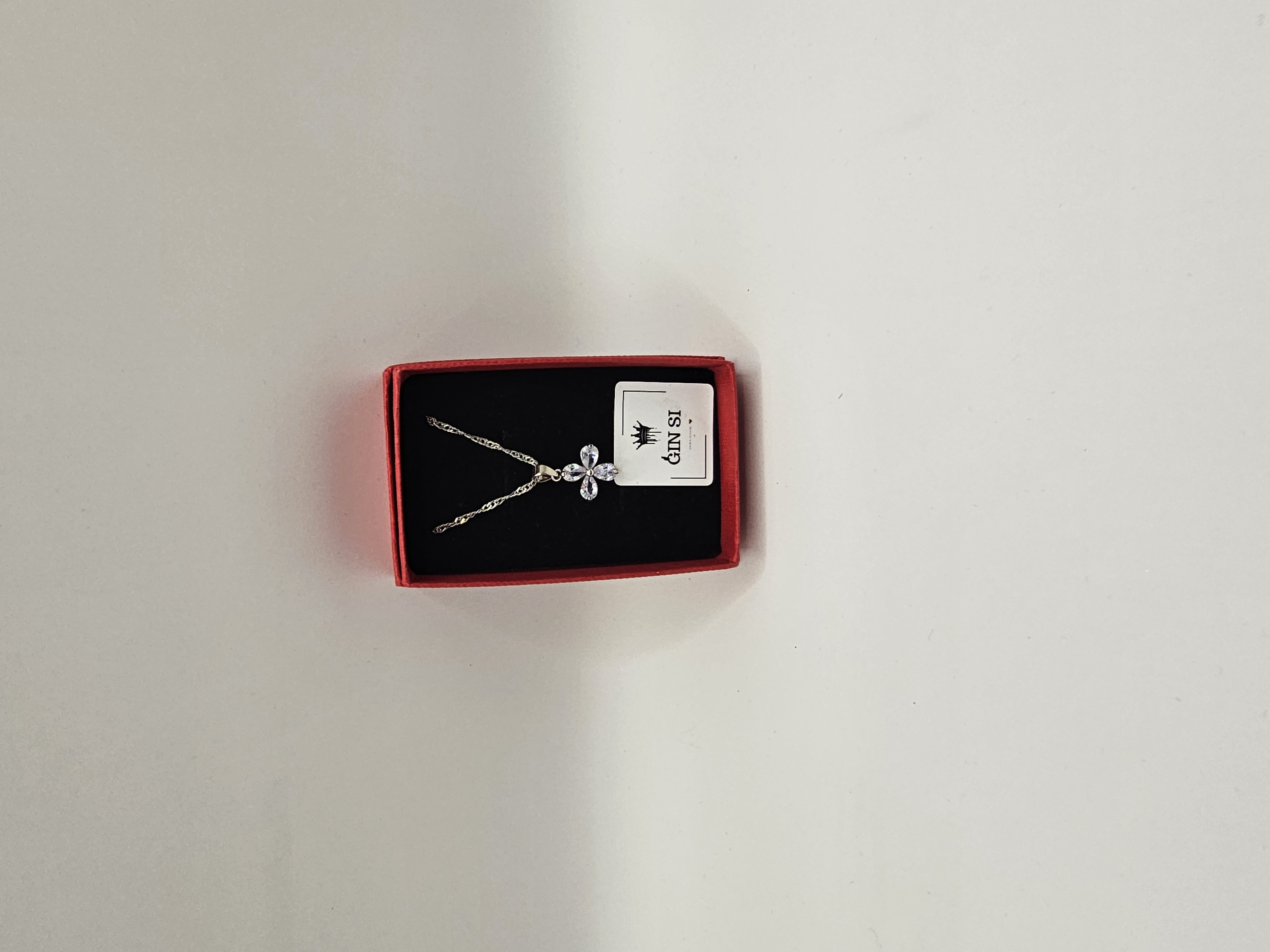 Grandinėlė su cirkoniu - dobilas