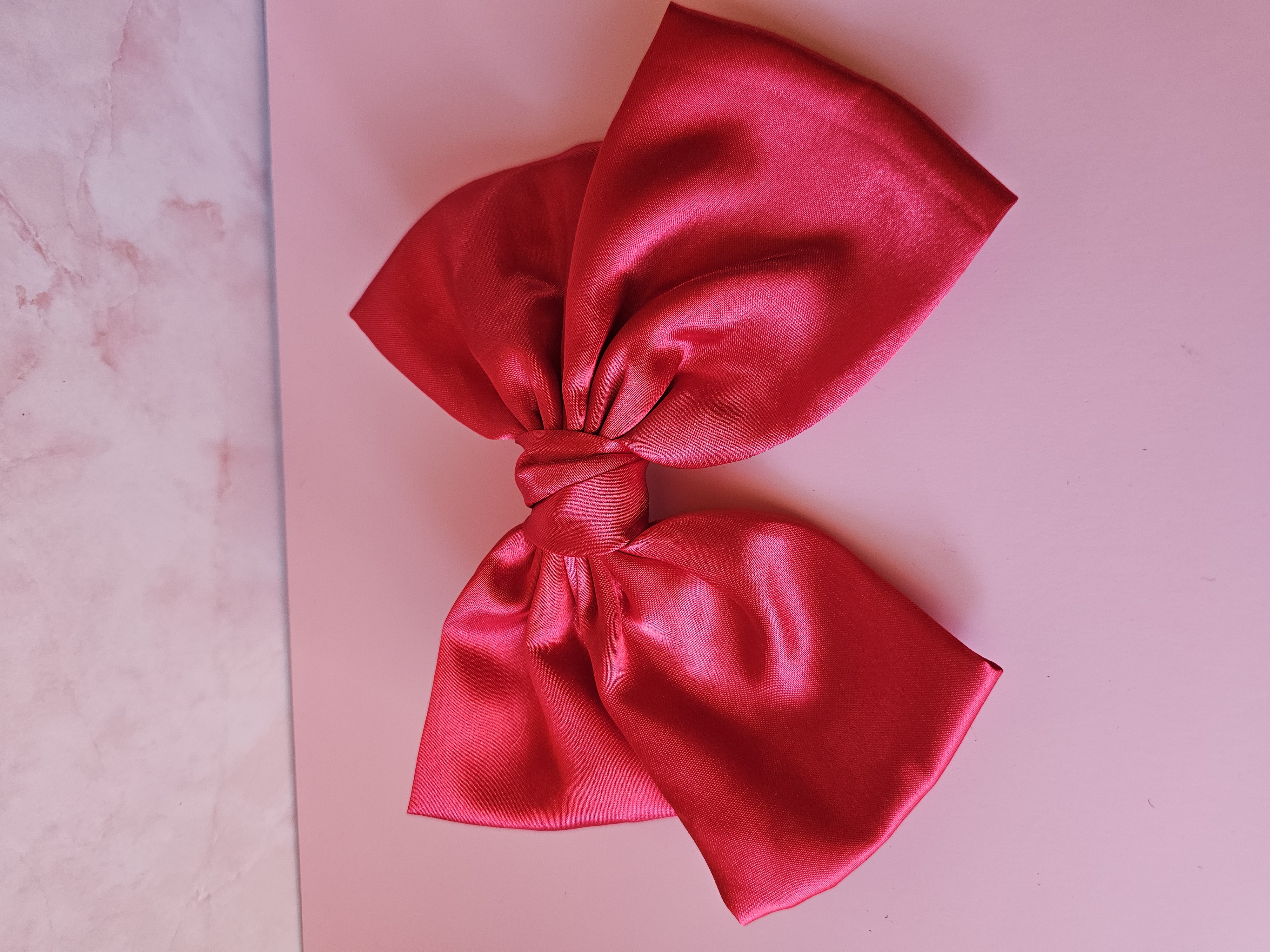 Plaukų segtukas kaspinas - raudonas satinas