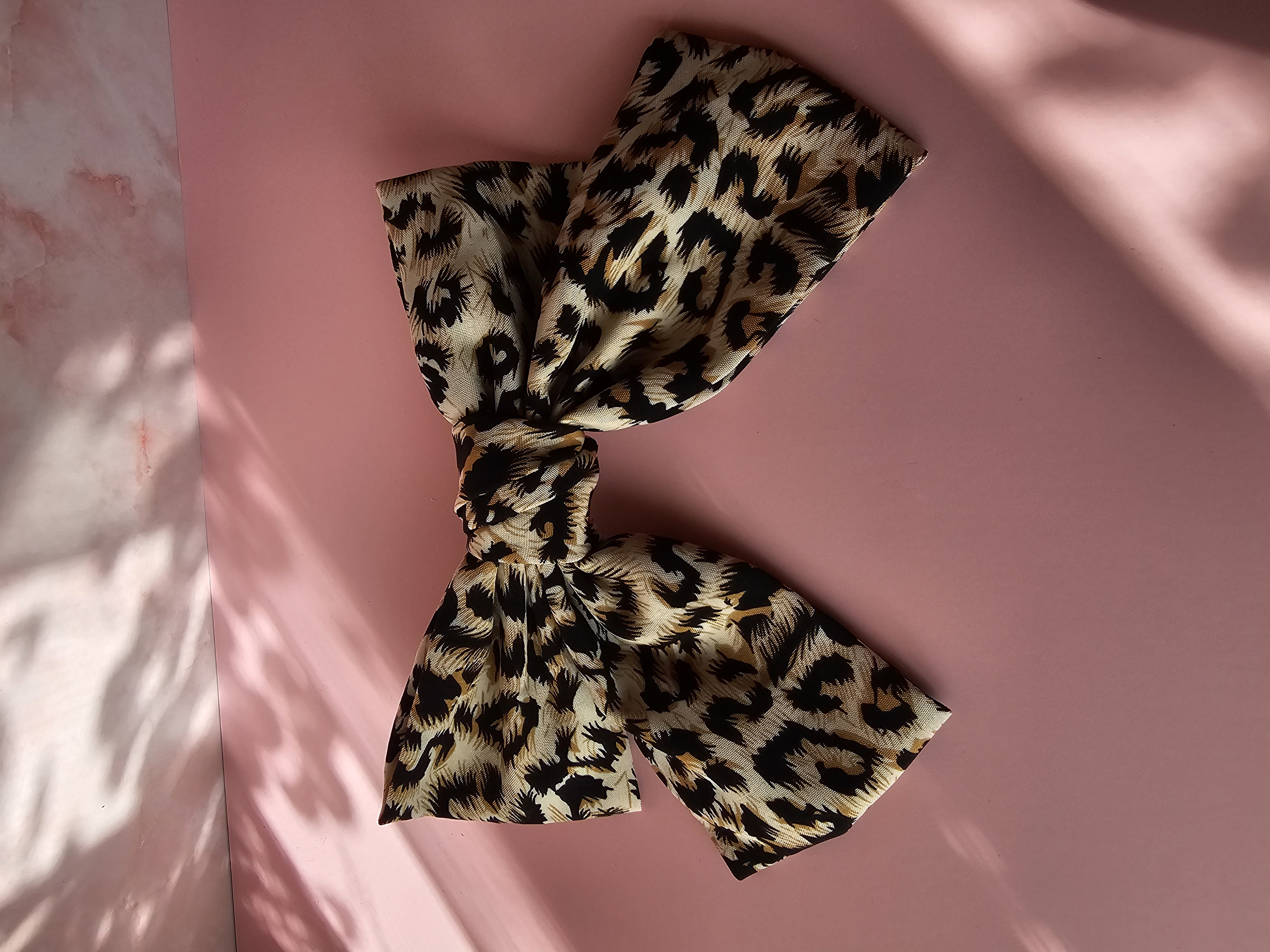 Plaukų segtukas kaspinas - šviesus leopardas