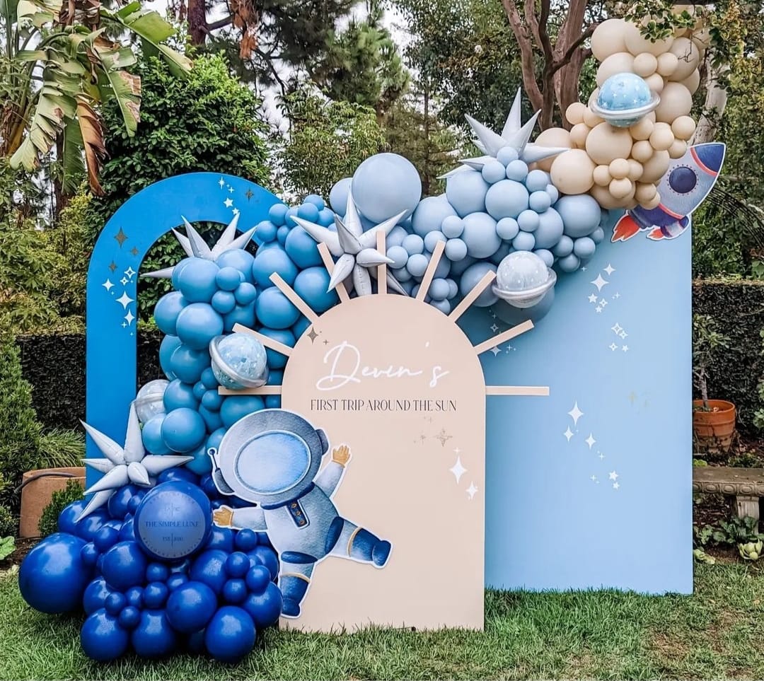 ASTRONAUT THEME DECORATION