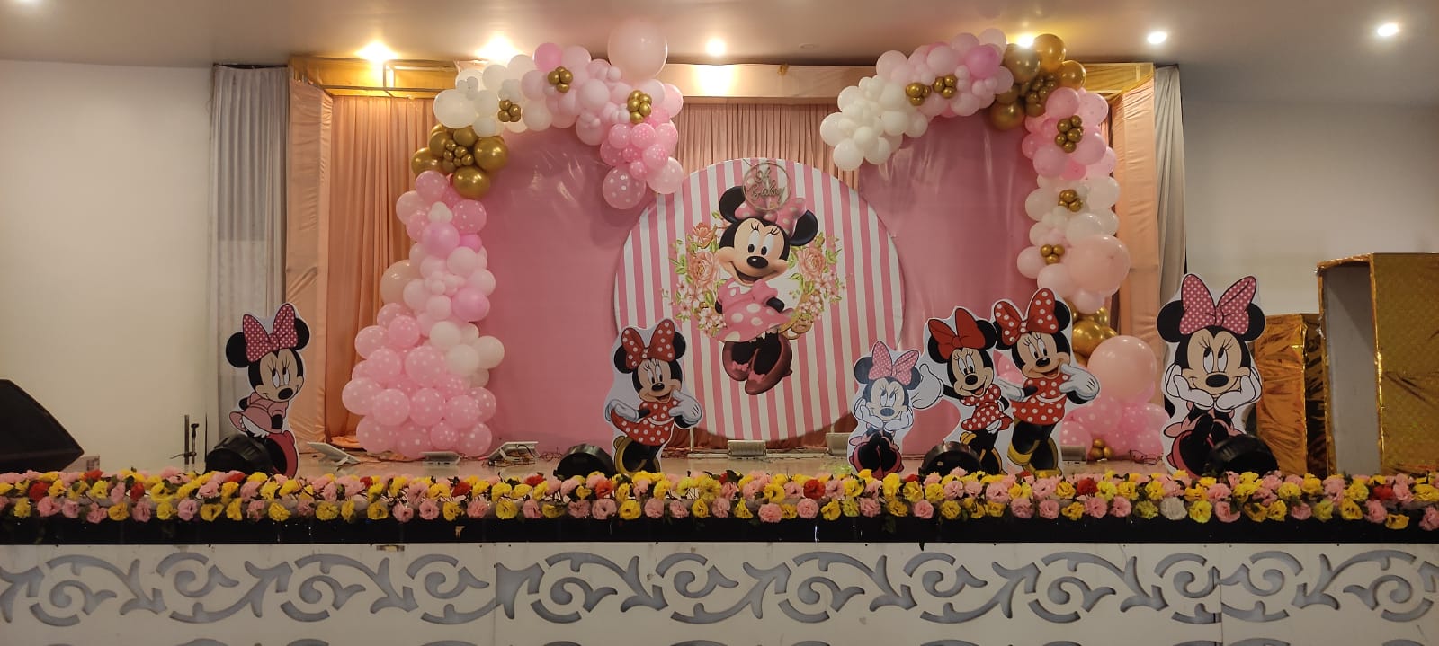 Minnie Mouse Theme