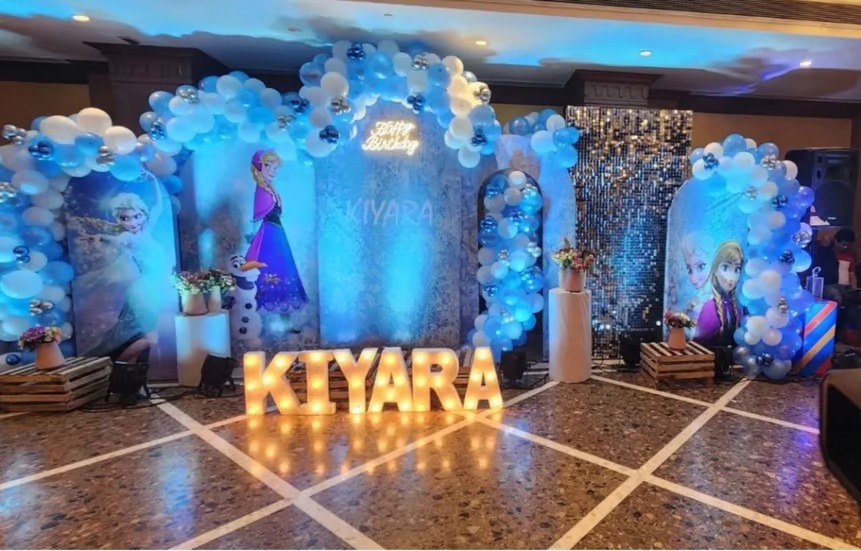  "Frosty Fun: Frozen Birthday Decor"