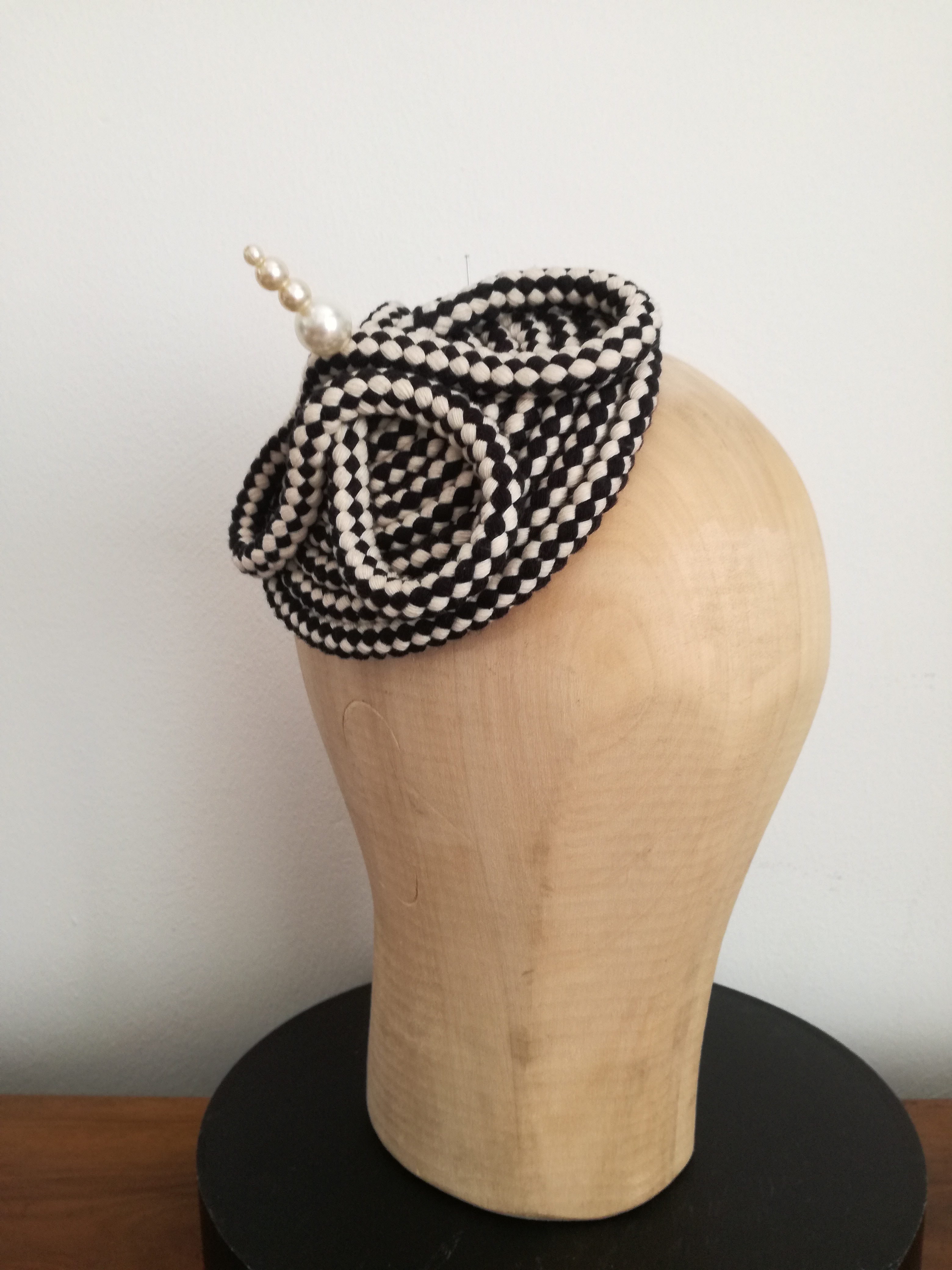 Fascinator ,,Blanc Noir"
