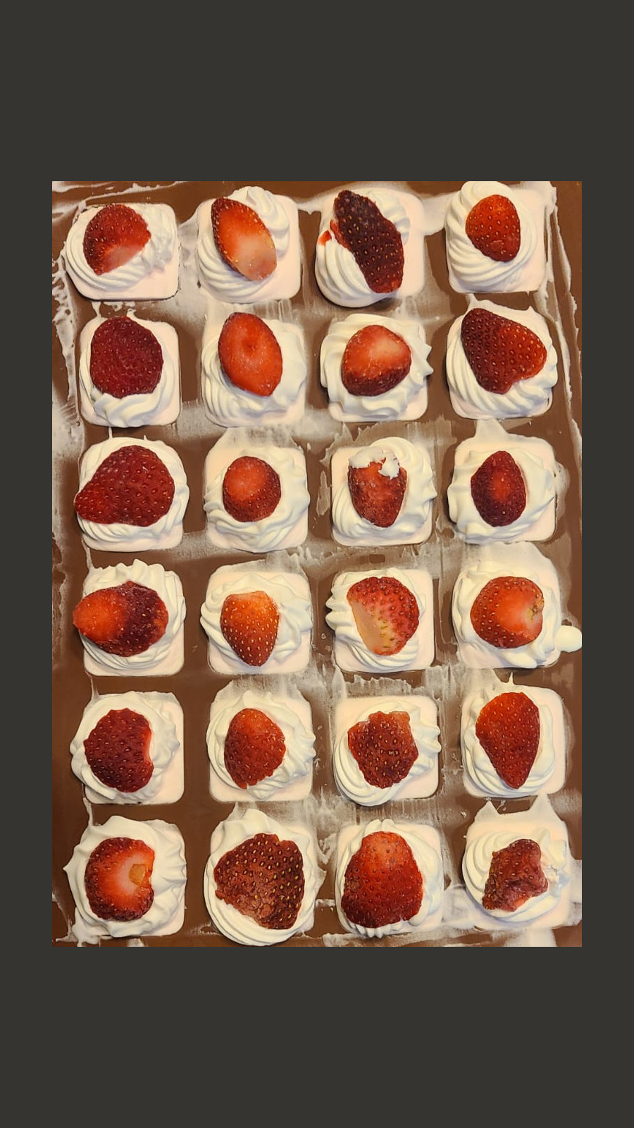 Strawberry Pudding Bites