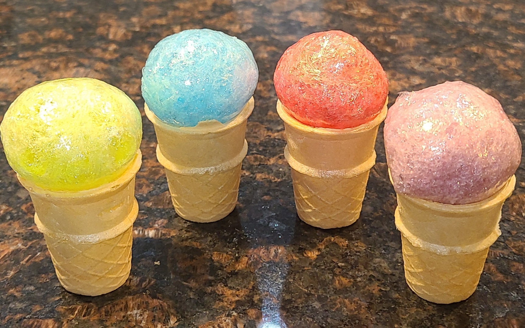 Mini Cones 5-Count Jolly Rogers