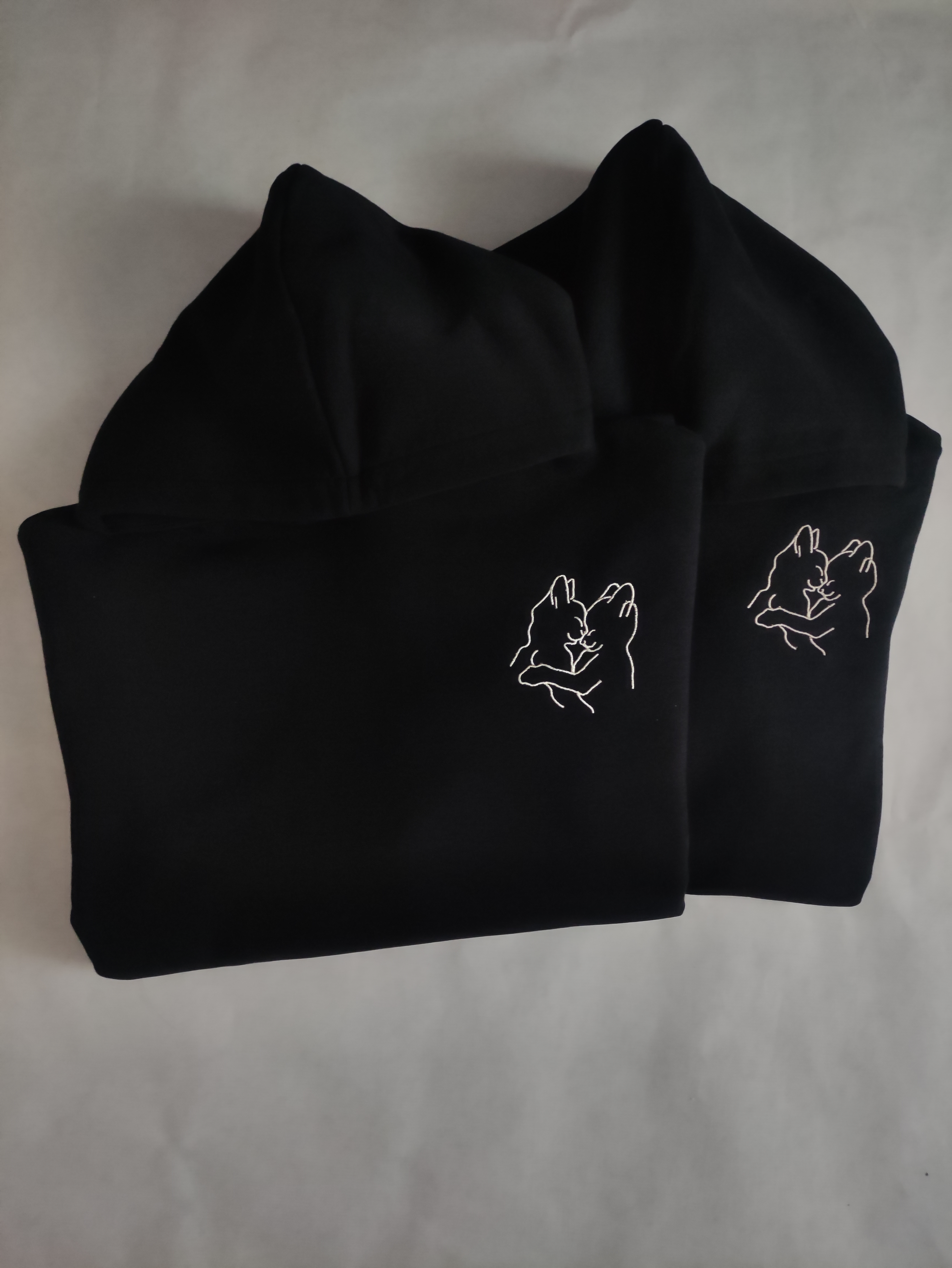 DŽEMPERIS SU MIELAIS KAČIUKAIS