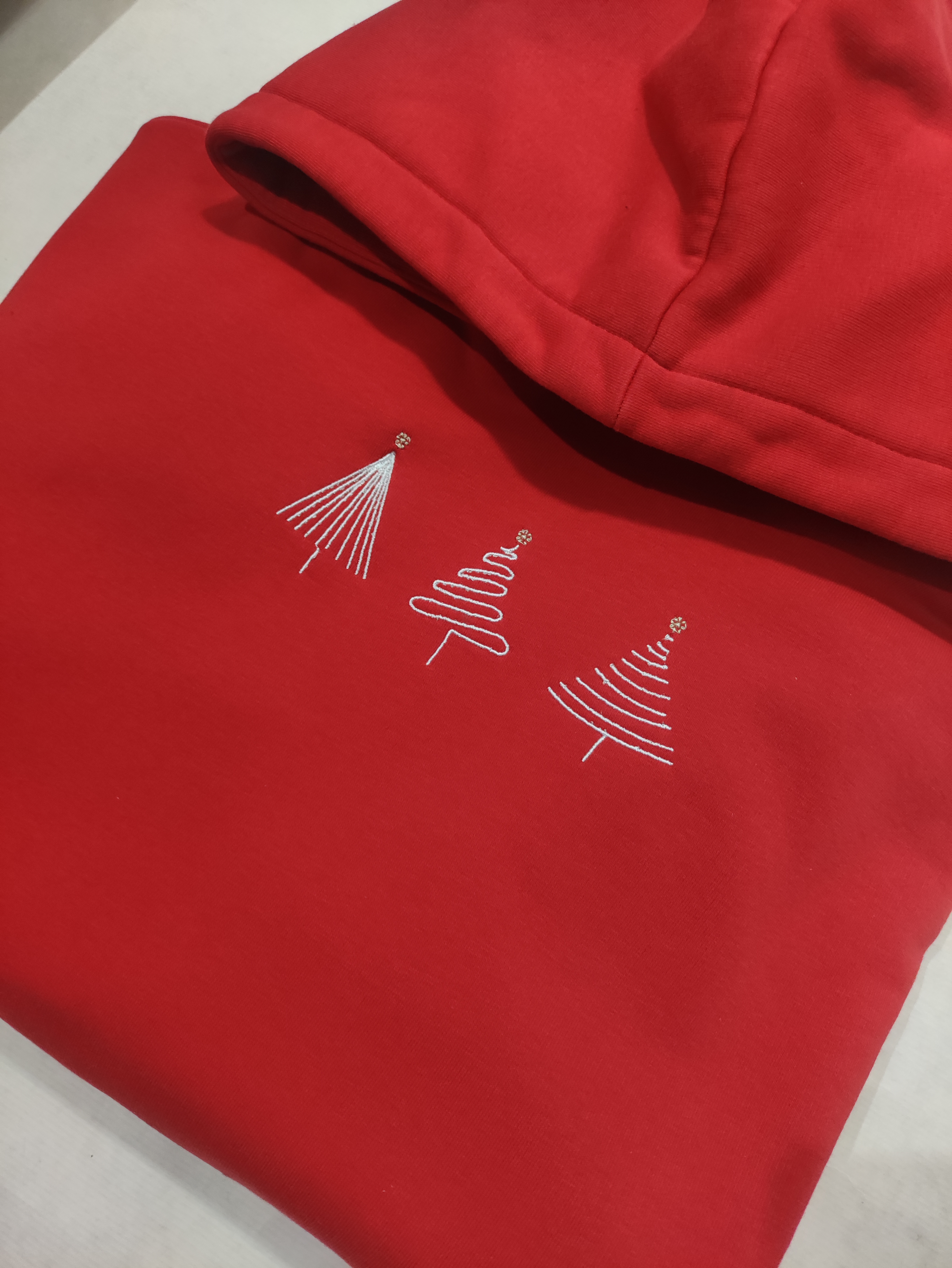 DŽEMPERIS KALĖDINĖS EGLUTĖS