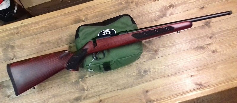 NEW R/H CZ 452 AMERICAN .17HMR RIFLE